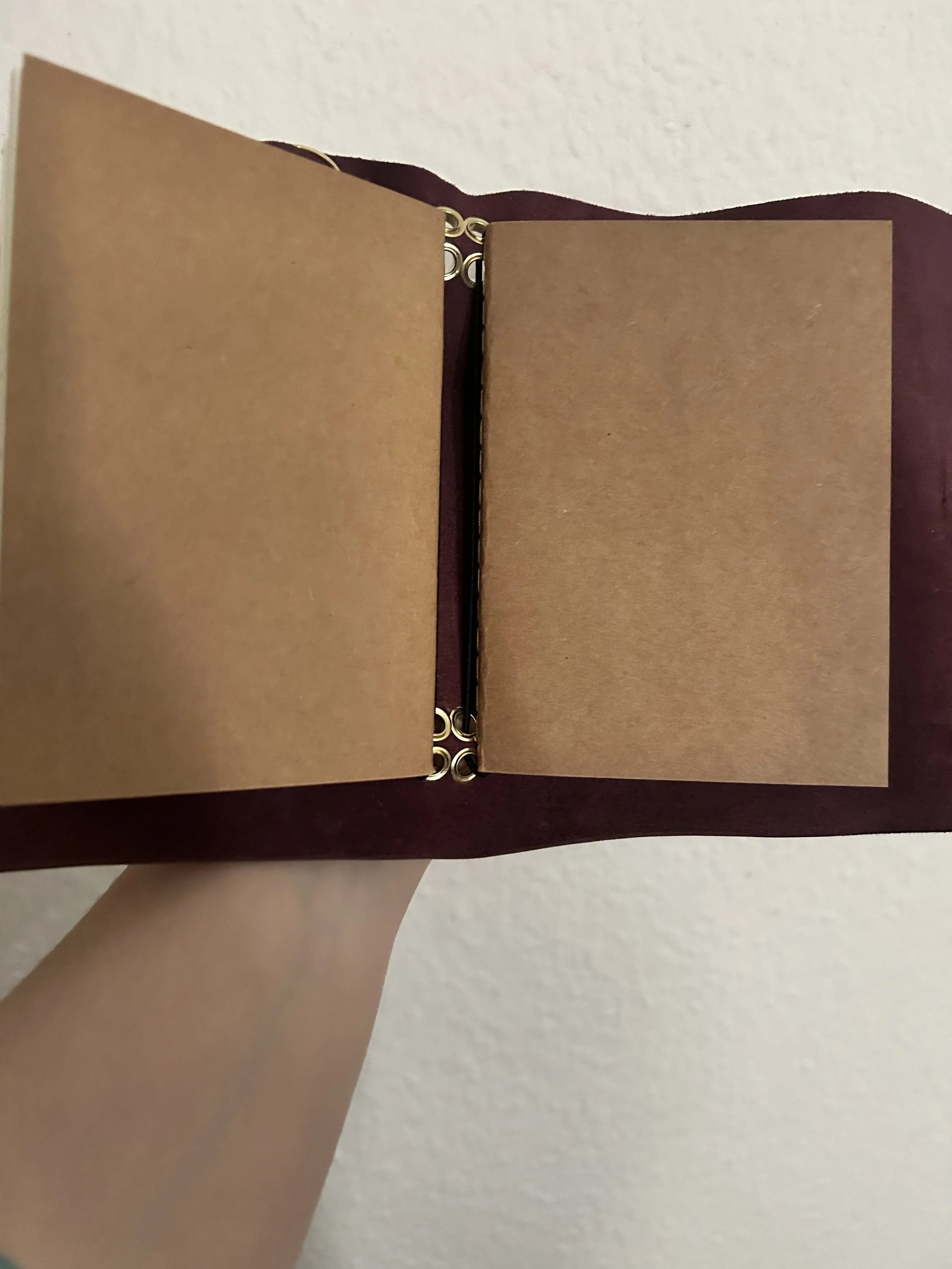 Agenda fatta a mano pelle burgundy 7.JPG