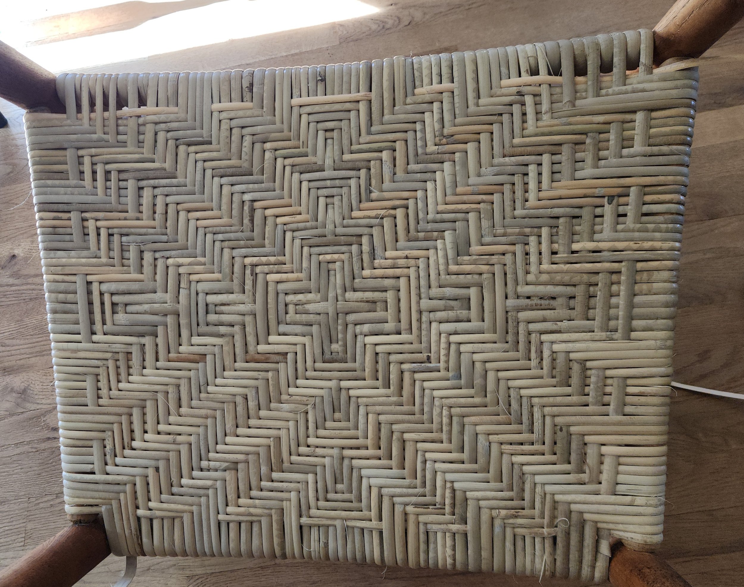 Wide Binder Cane Herringbone Design