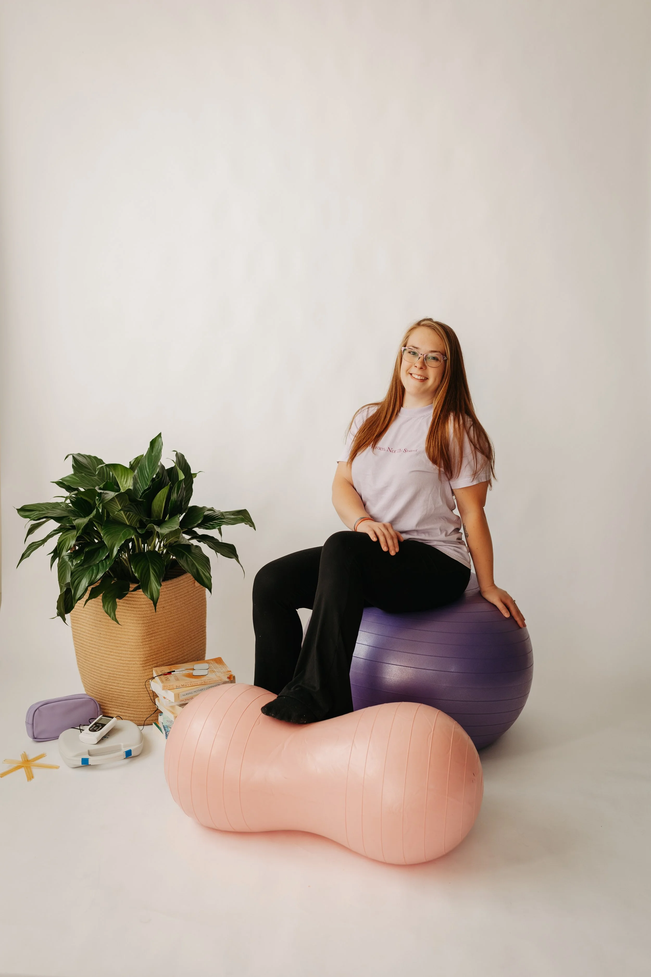 Brook + Brave Birth - Memphis, Tennessee Birth and Postpartum Doula sitting with Birth Tools