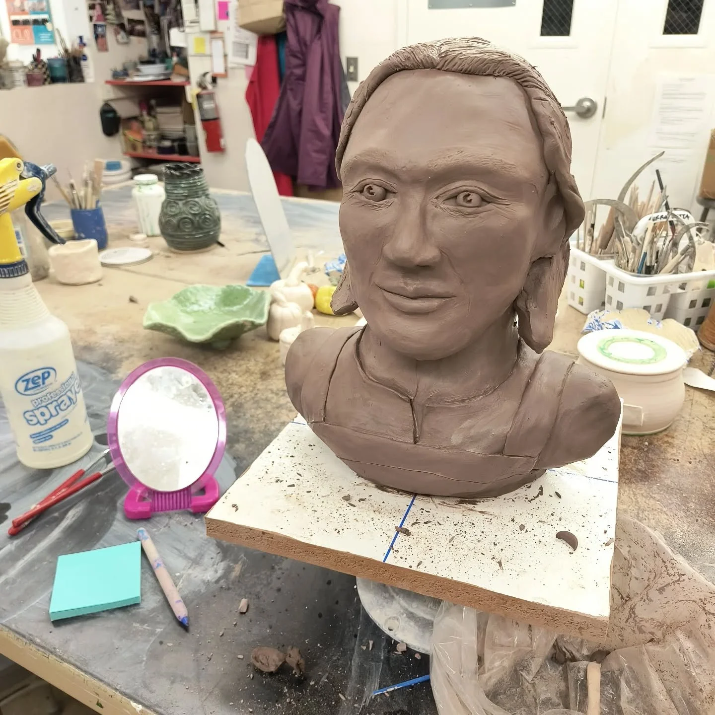 Work in progress! Self portrait project for my students so I am joining them! Does it look like me yet? 
.
#nutmegempire #workinprogress #terracotta #ceramicsculptureculture #teachingartist #selfportrait #sculpture