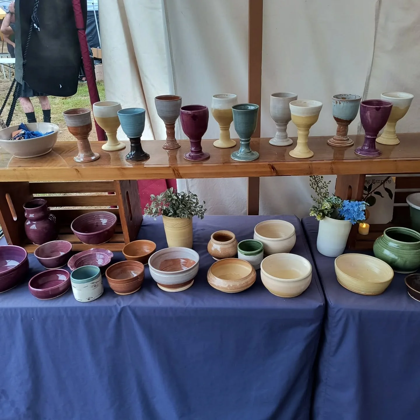Come see us for the final weekend of the Maine Renaissance Festival in Acton Maine! 10:00 to 6:00 Saturday and Sunday!
#nutmegempire #pottery #ceramics #mainerenaissancefaire #functionalpottery