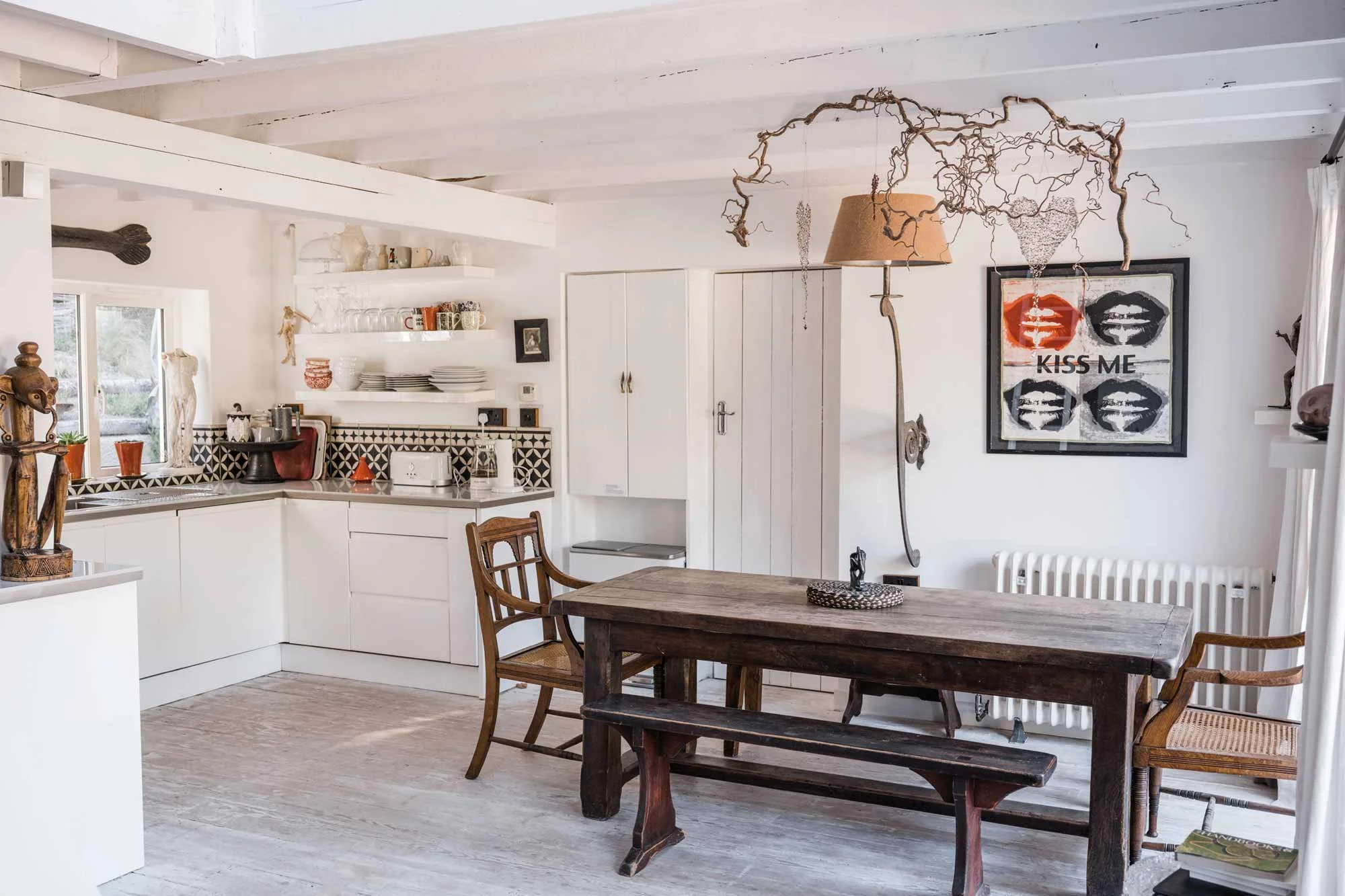 Kitchen-wide-angle-the-dunes-cornwall.jpg