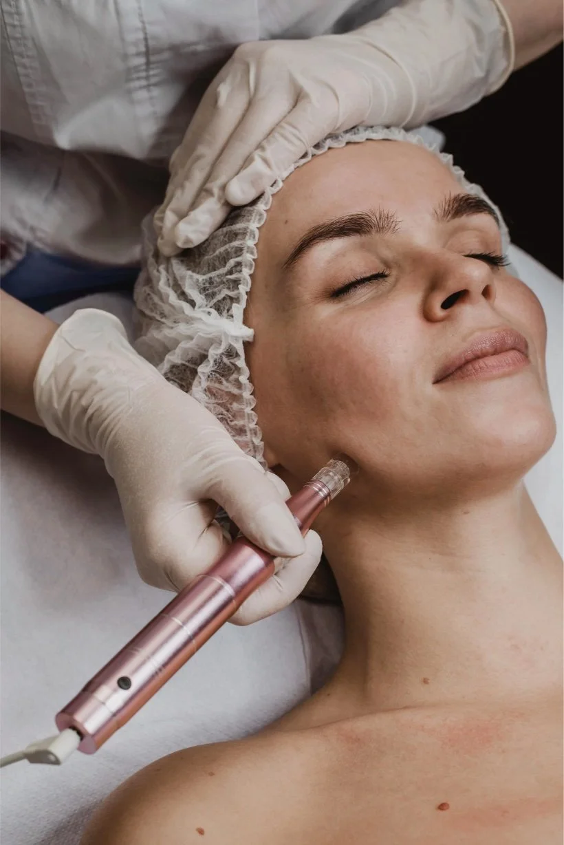 microcurrent facial, sagging skin facial, elasticity-boosting facial, authentic skin microcurrent facial, authentic skin skincare Chicago, authentic skin spa services, acne facial services, affordable facials Chicago