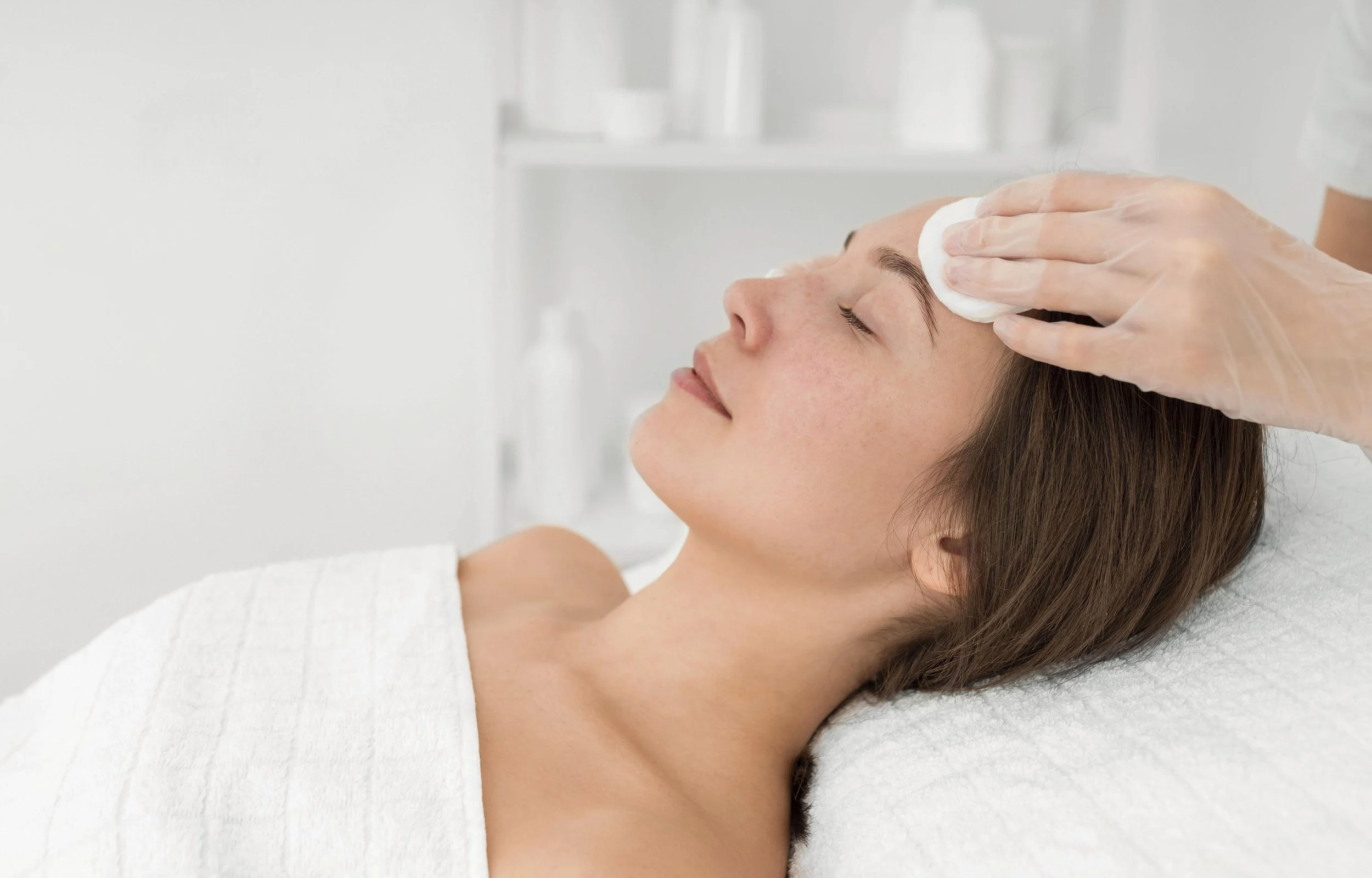 Seasonal winter facial, winter skincare treatment, hydrating winter facial, dry skin facial, winter glow facial, skin barrier repair facial, hyaluronic acid facial, soothing seasonal facial, seasonal winter facial treatment near me