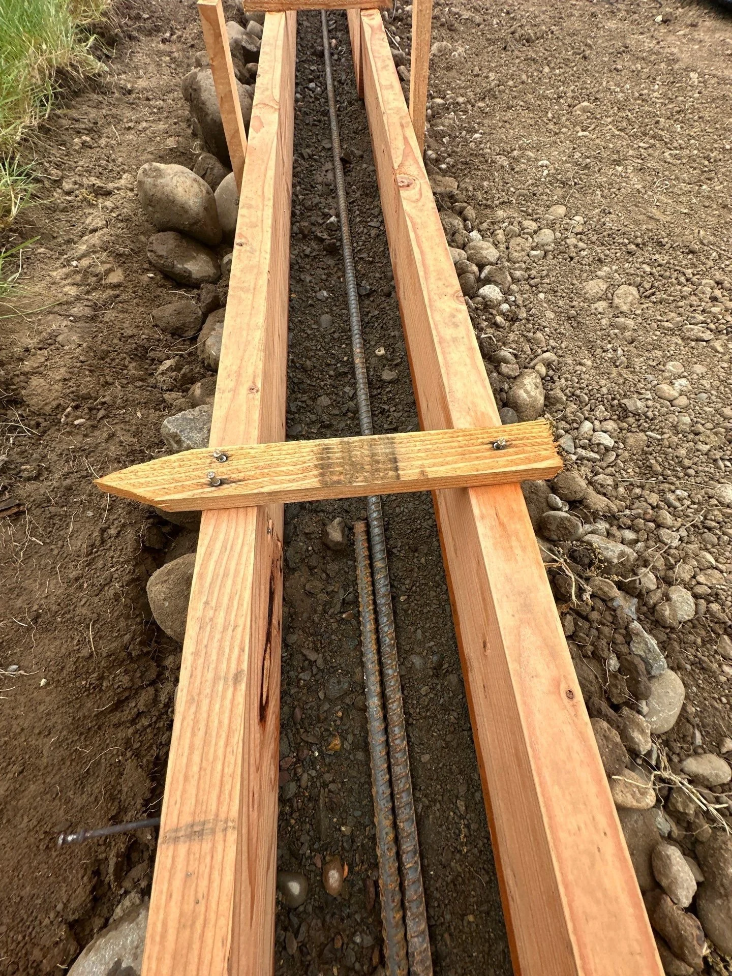 curb-forms-rebar-detail-oregon-military-museum-left-coast-gc.jpg