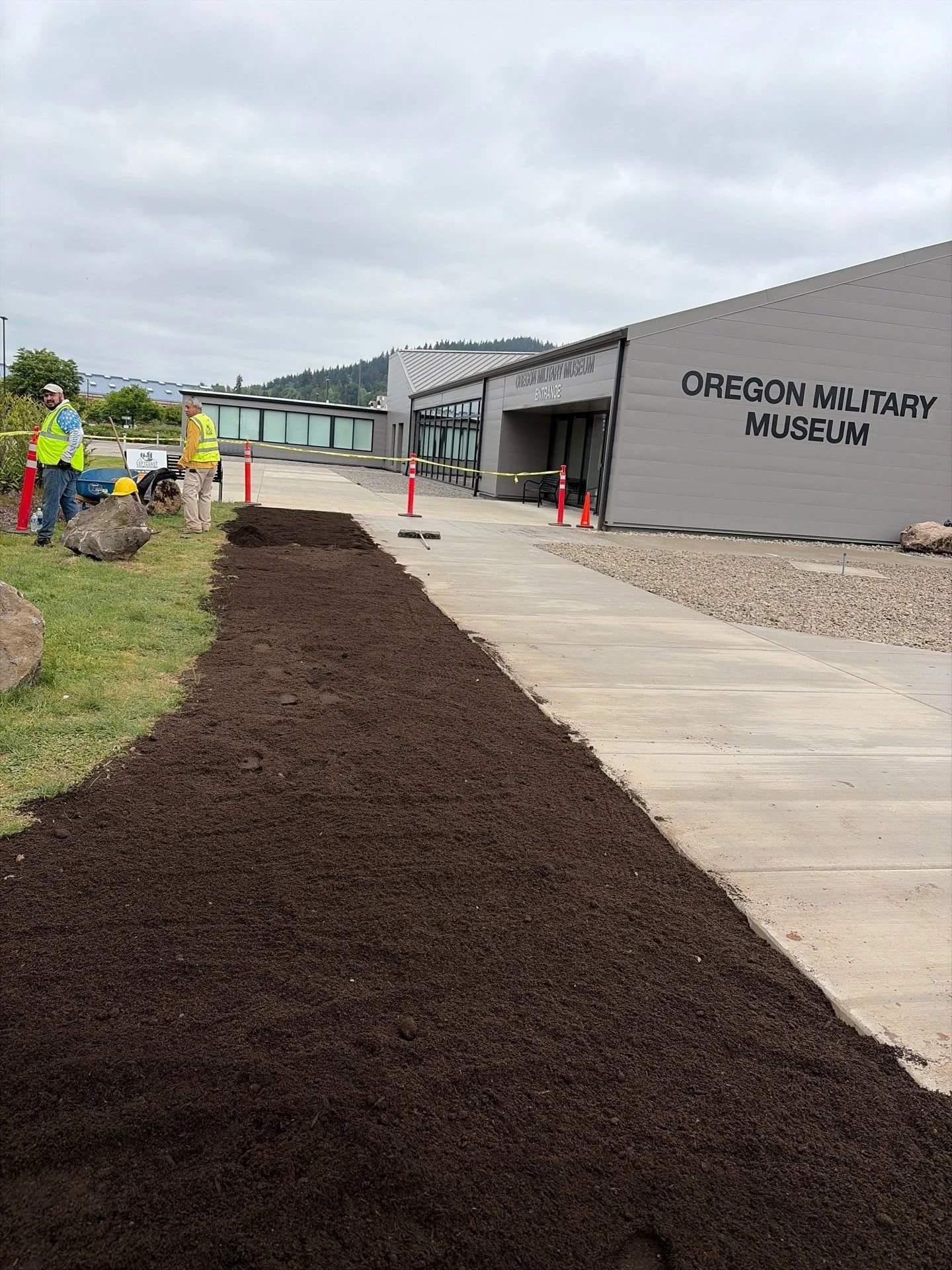 topsoil-planting-bed-along-new-sidewalk-oregon-military-museum-left-coast-gc.jpg