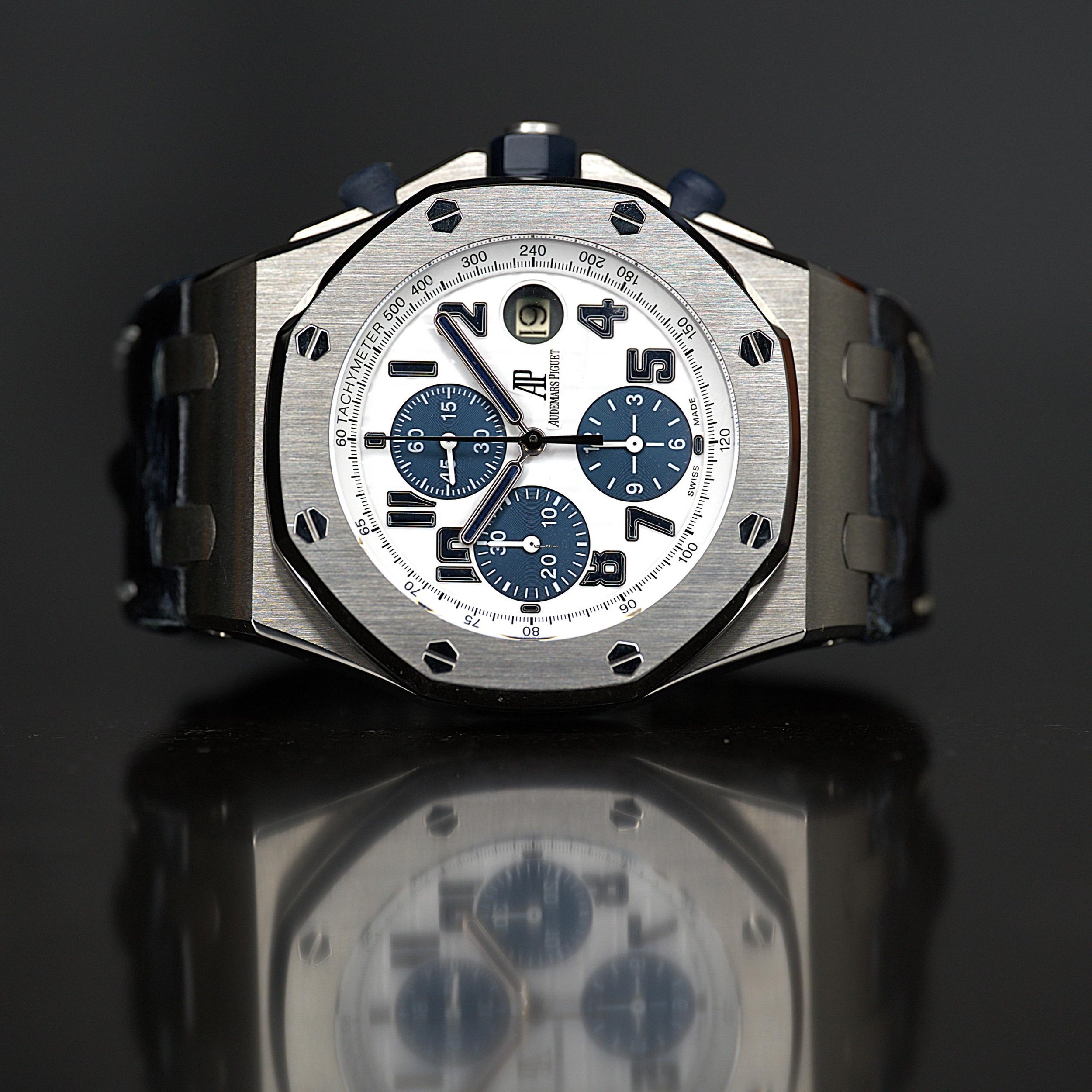 01_Audemars_Piguet_Royal_Oak_Offshore_Chronograph_-_N.jpg