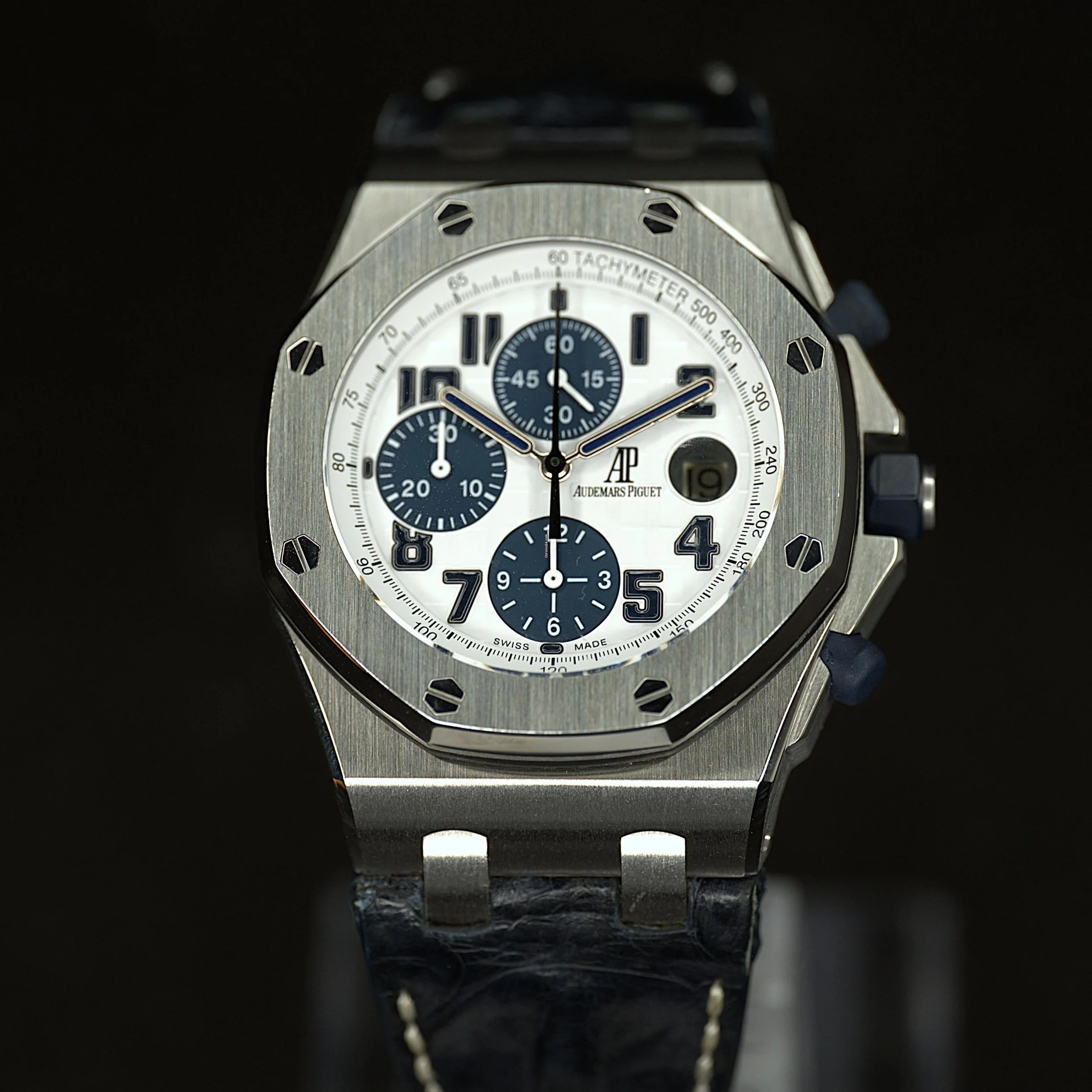 02_Audemars_Piguet_Royal_Oak_Offshore_Chronograph_-_N.jpg