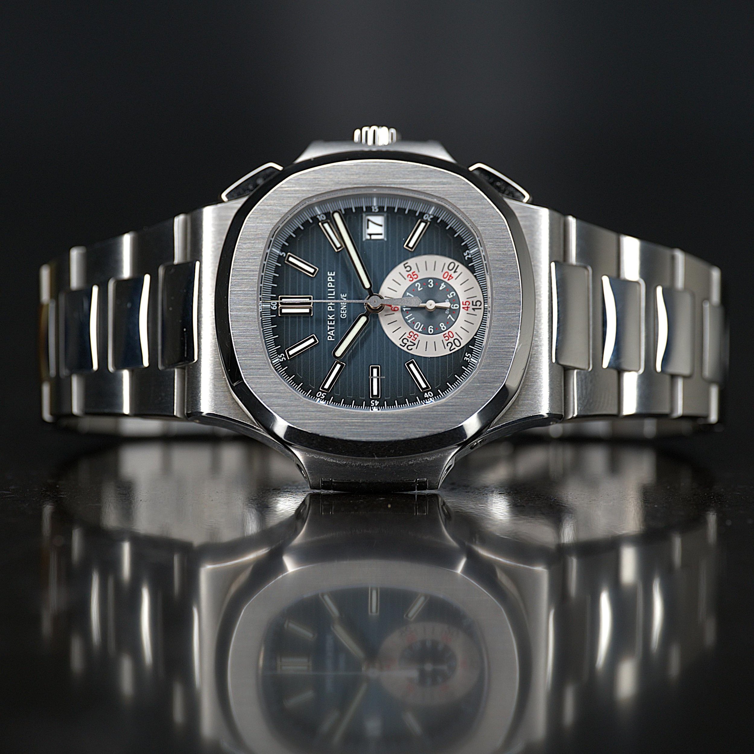 01_Patek_Philippe_Nautilus_-_2015_59801A_Full_Set_Blu.jpg