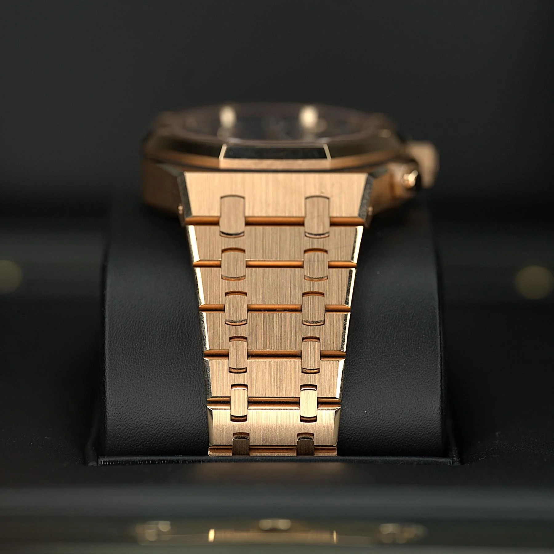 Audemars Piguet Royal Oak Chronograph 50th Anniversary8.jpg