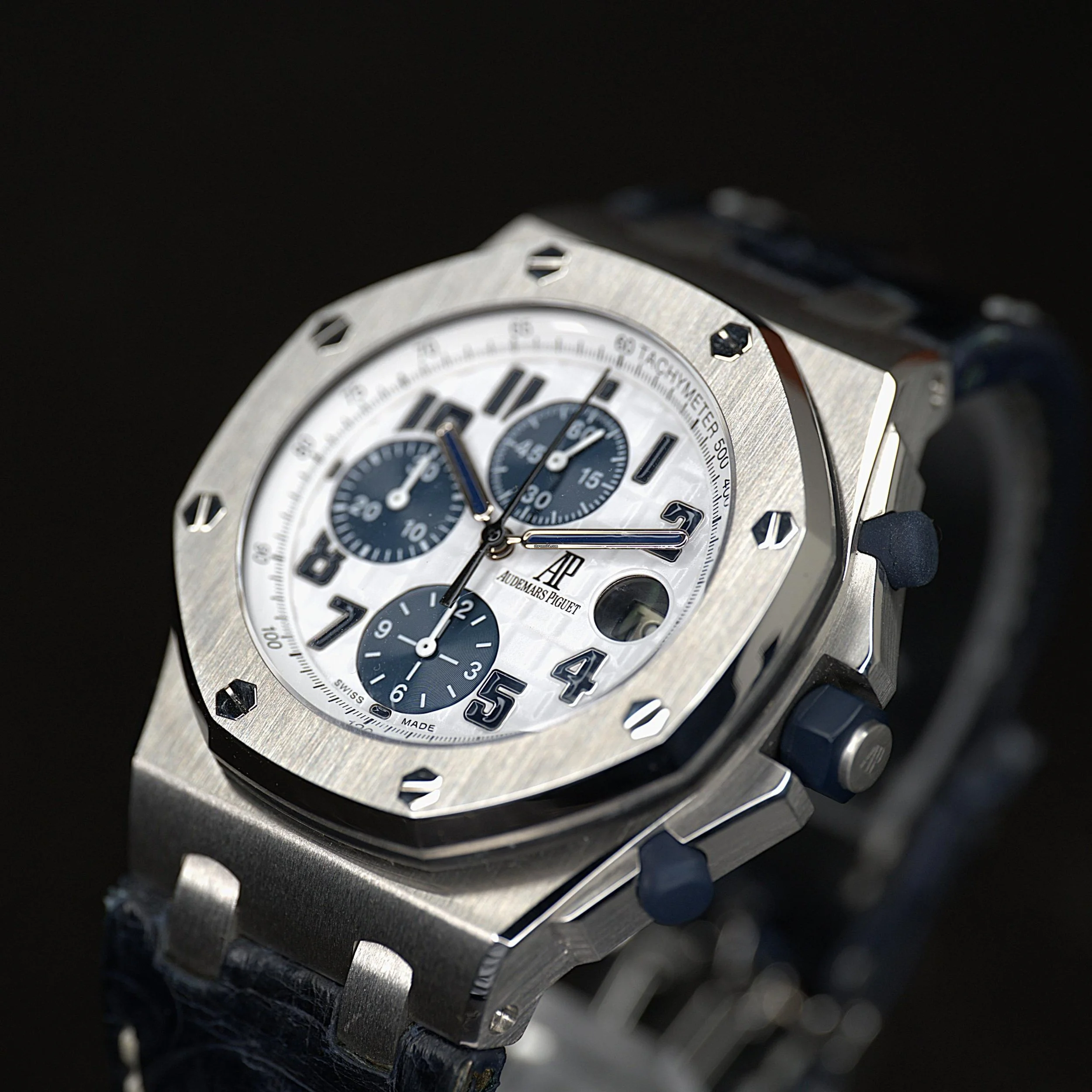 04_Audemars_Piguet_Royal_Oak_Offshore_Chronograph_-_N.jpg