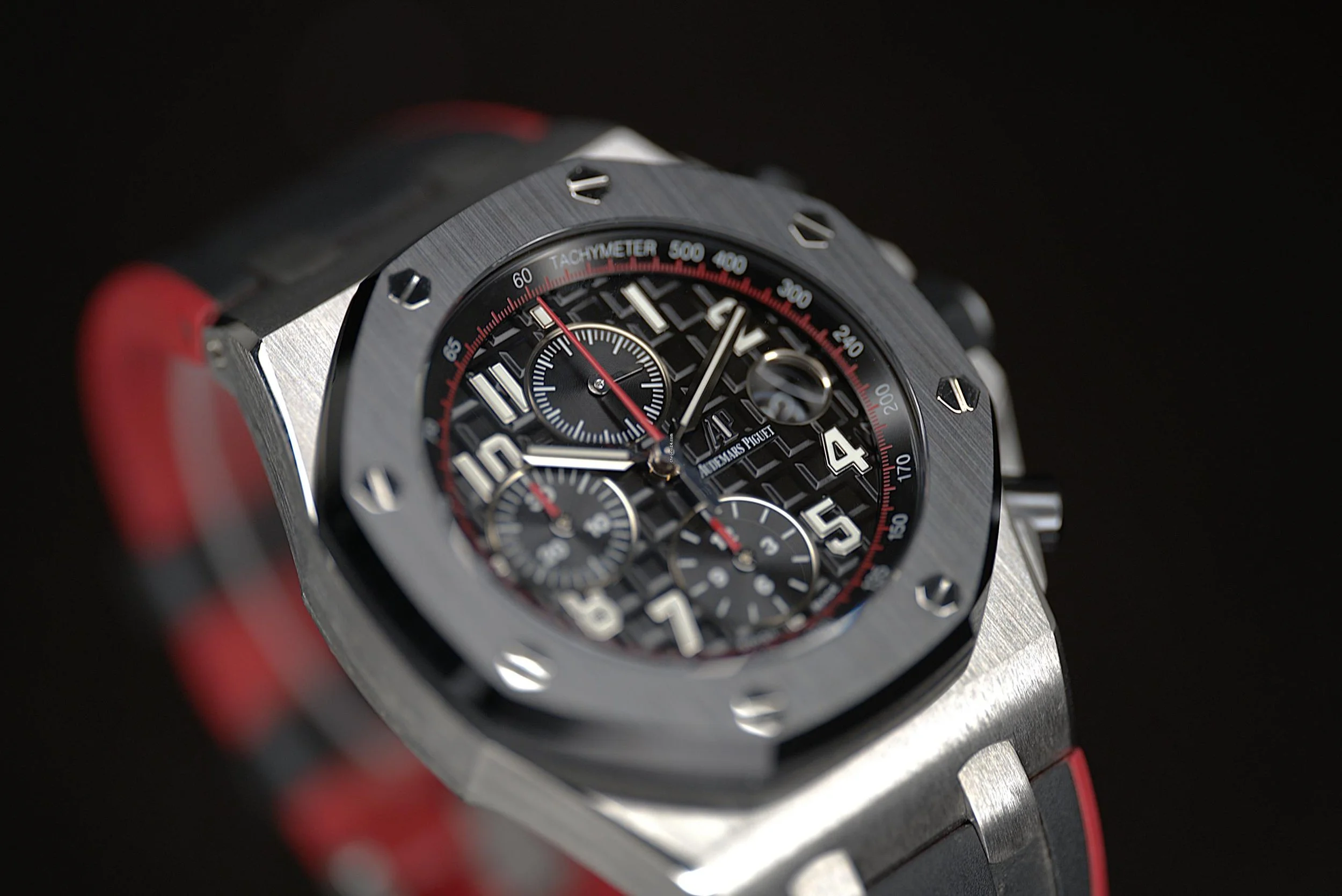 04_Audemars_Piguet_Royal_Oak_Offshore_Chronograph_-_2.jpg
