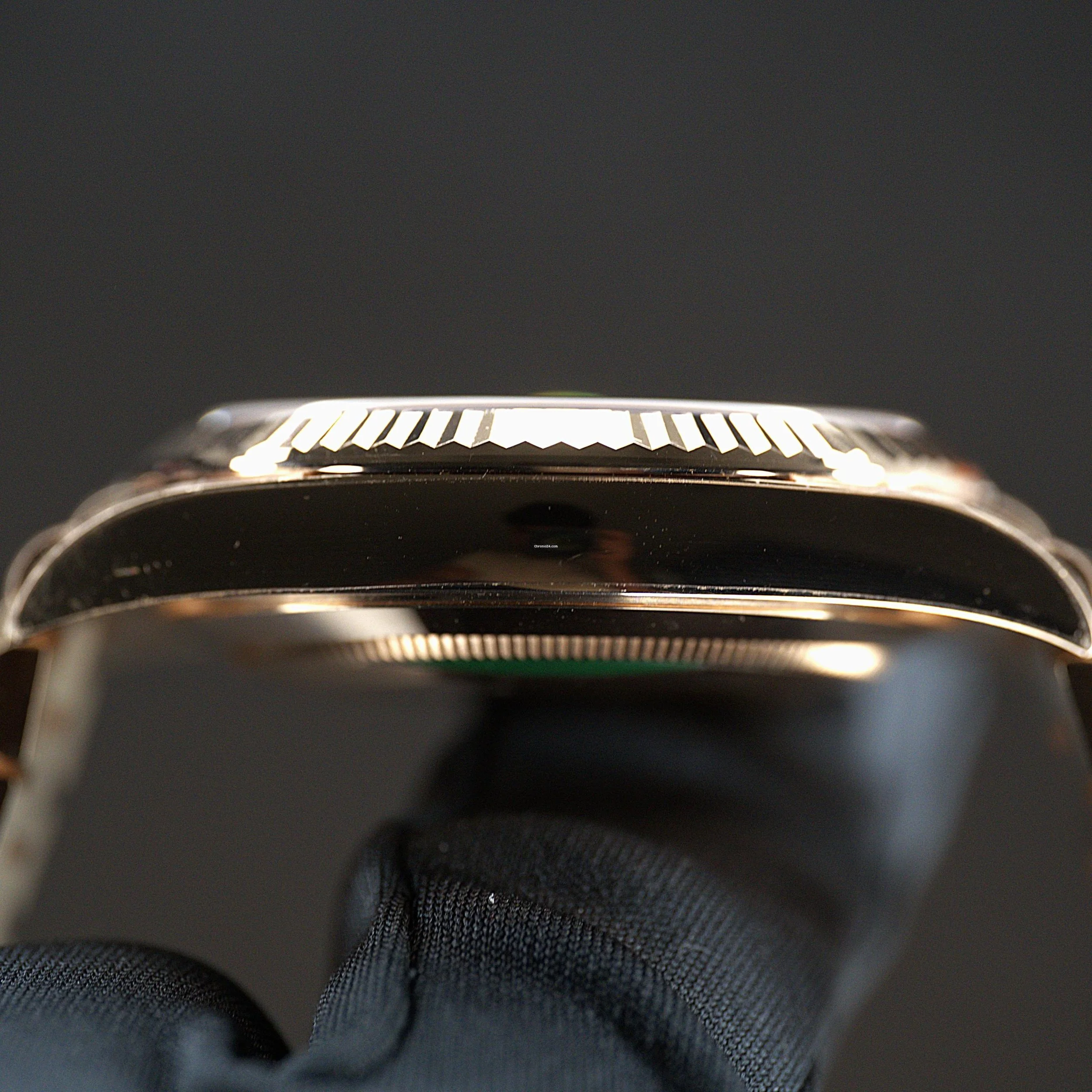 06_Rolex_Day-Date_40_-_228235_MINT_COMPLETE_SET_Day-D.jpg