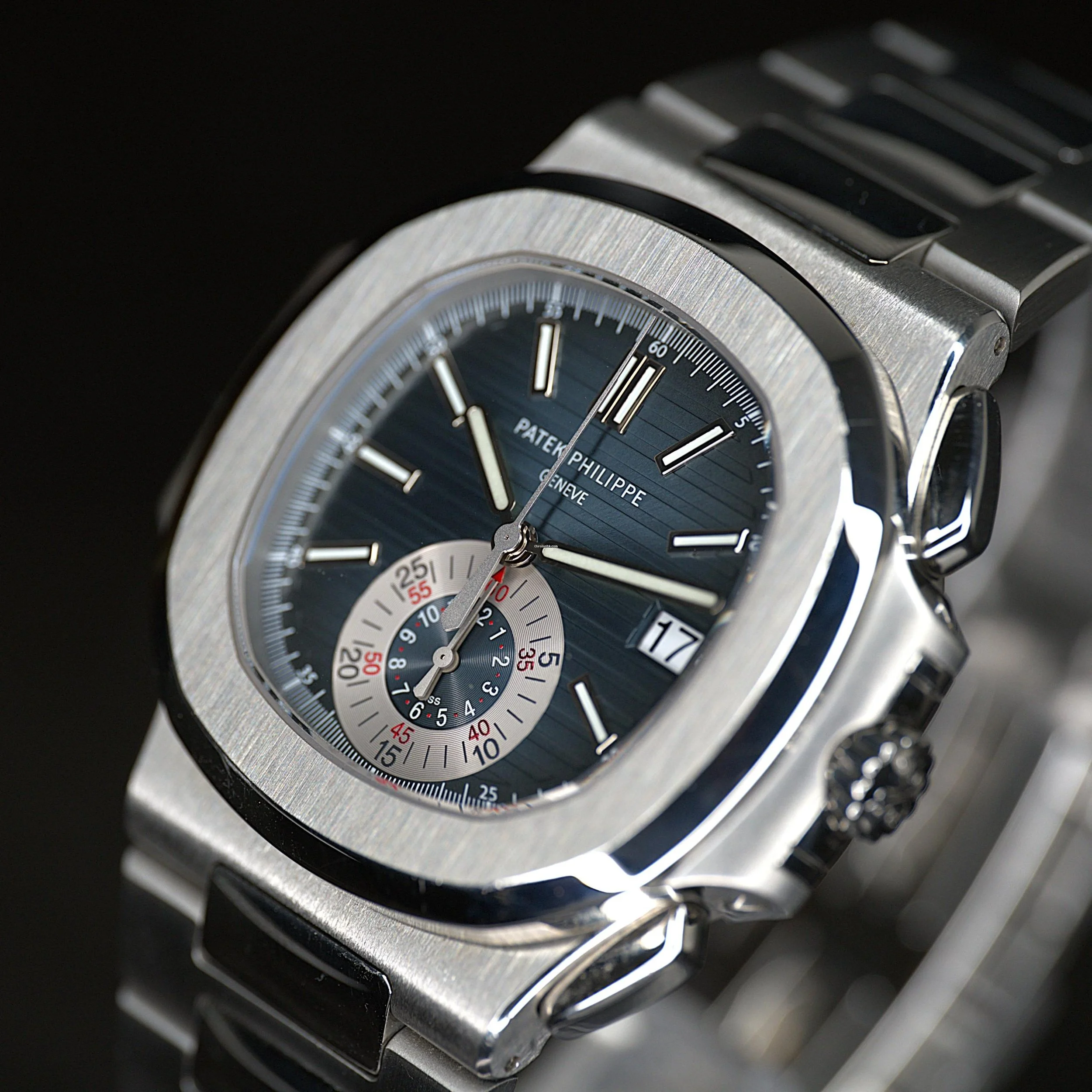 04_Patek_Philippe_Nautilus_-_2015_59801A_Full_Set_Blu.jpg