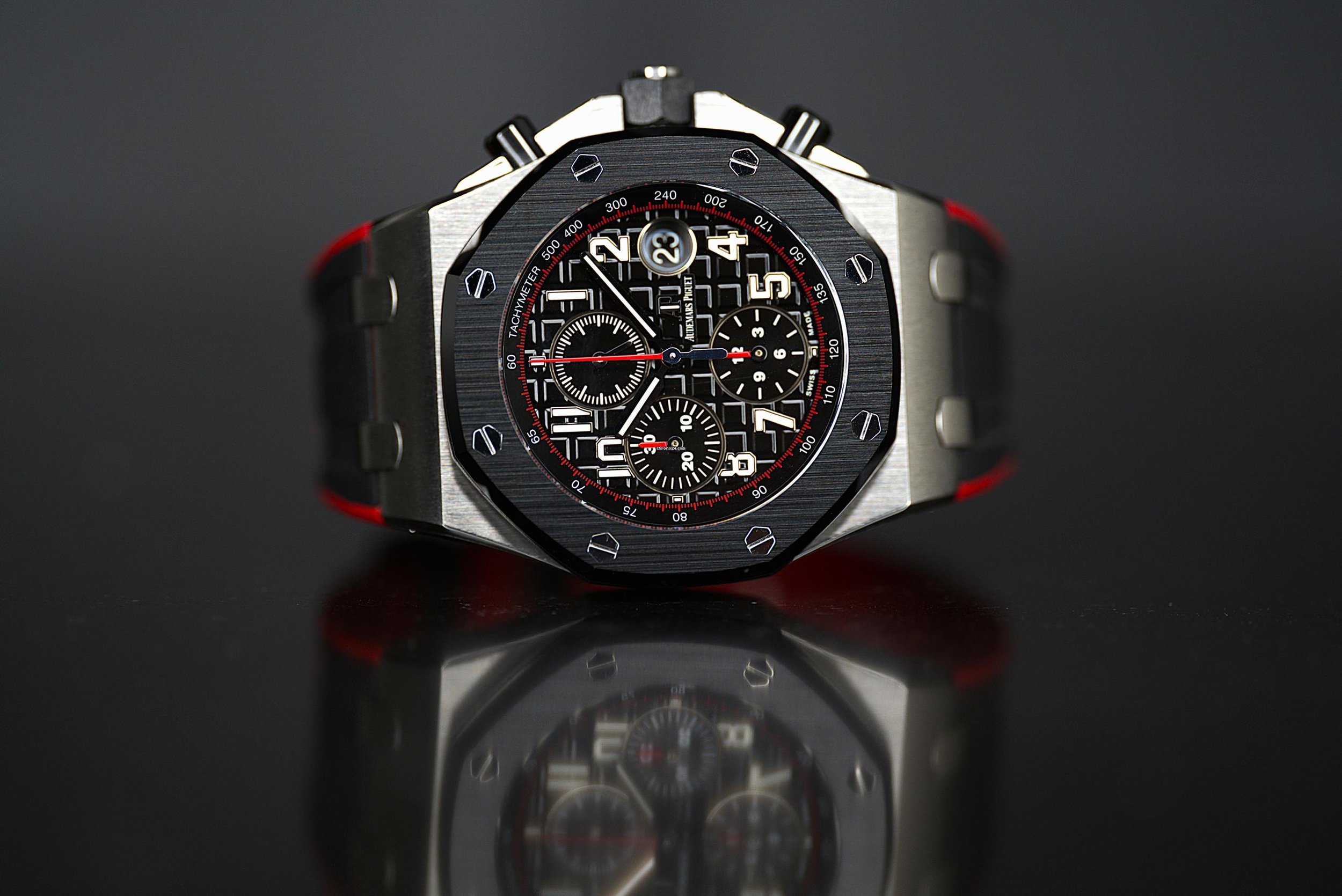 01_Audemars_Piguet_Royal_Oak_Offshore_Chronograph_-_2.jpg