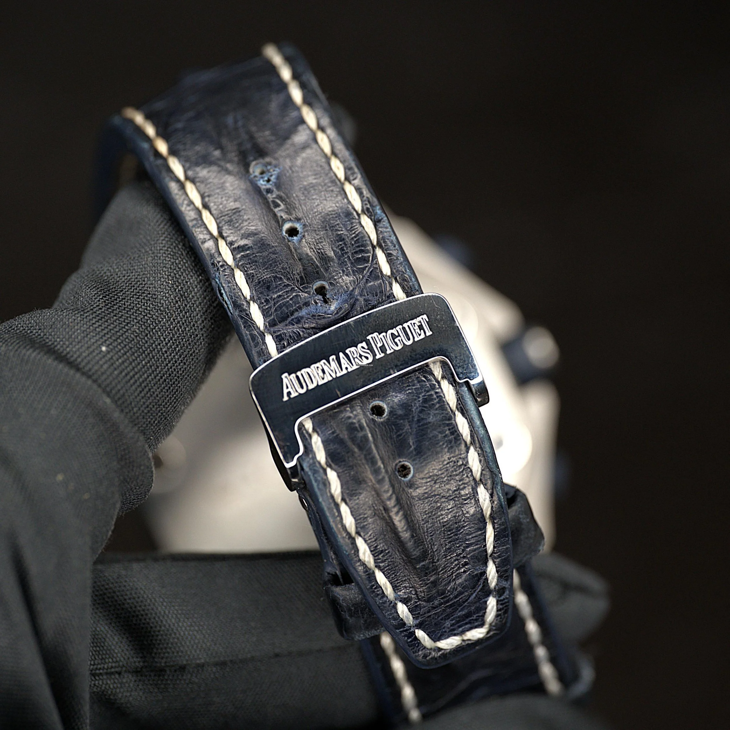 08_Audemars_Piguet_Royal_Oak_Offshore_Chronograph_-_N.jpg