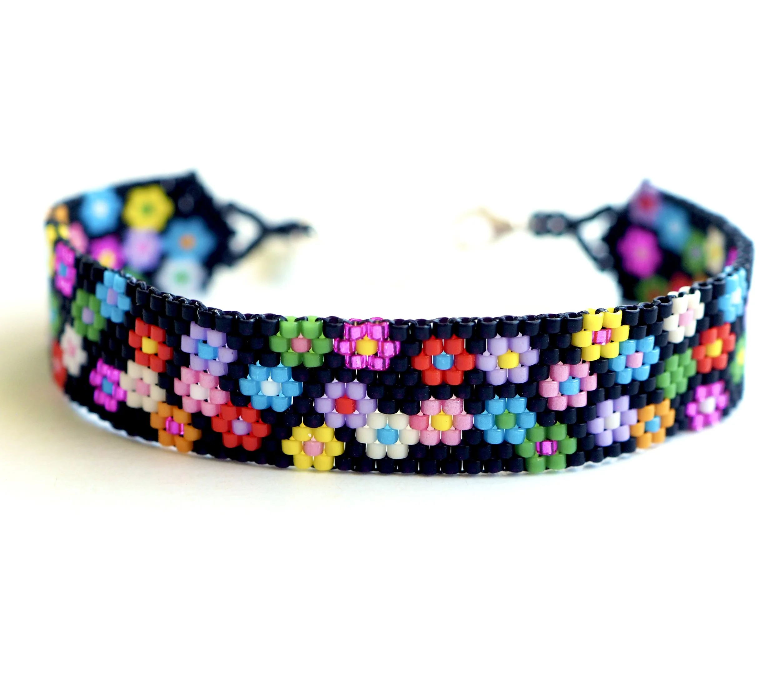 Daisy Stitch Cuff