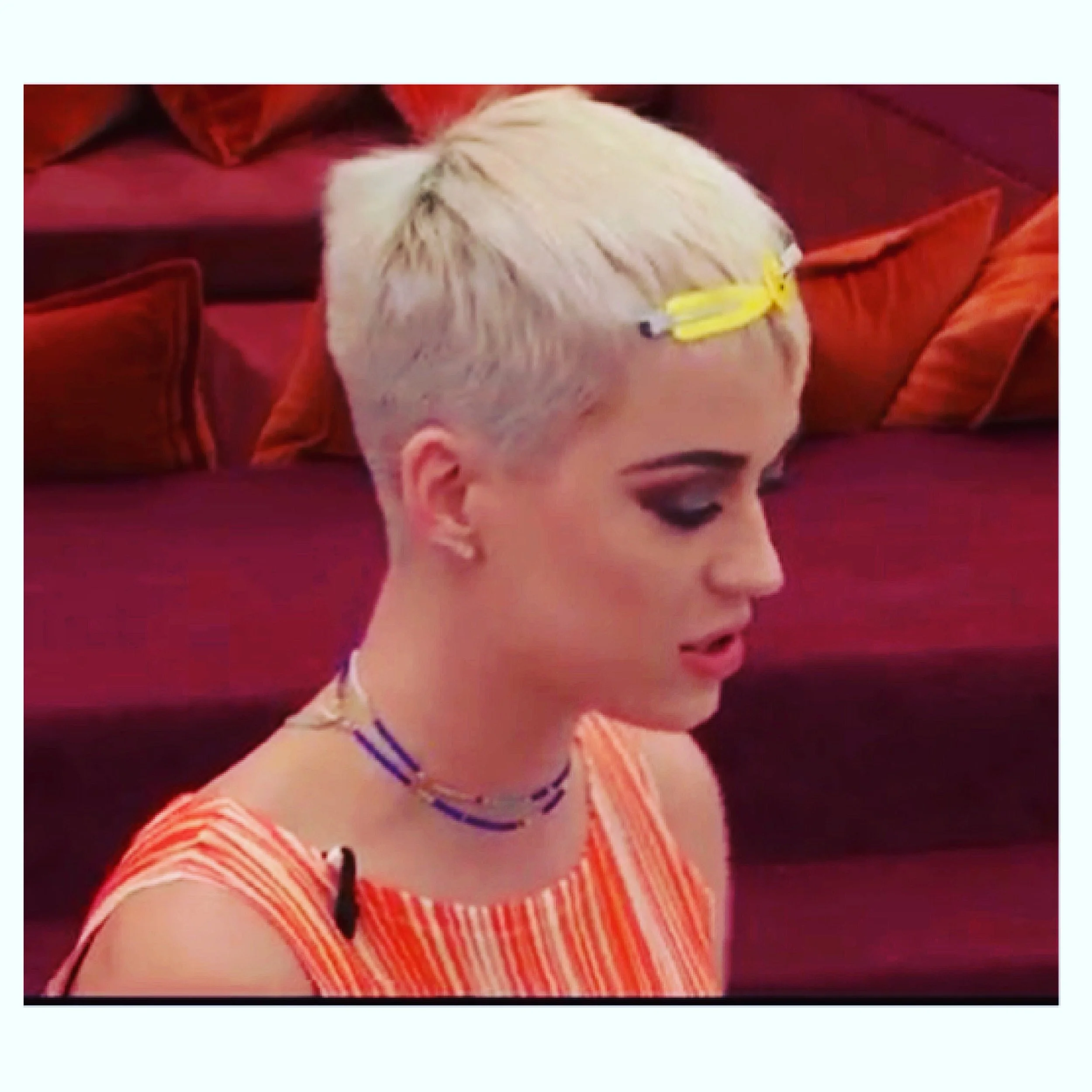 Katy Perry wearing a blue Bunny Shapiro Sammy Wrap Bracelet as a necklace.