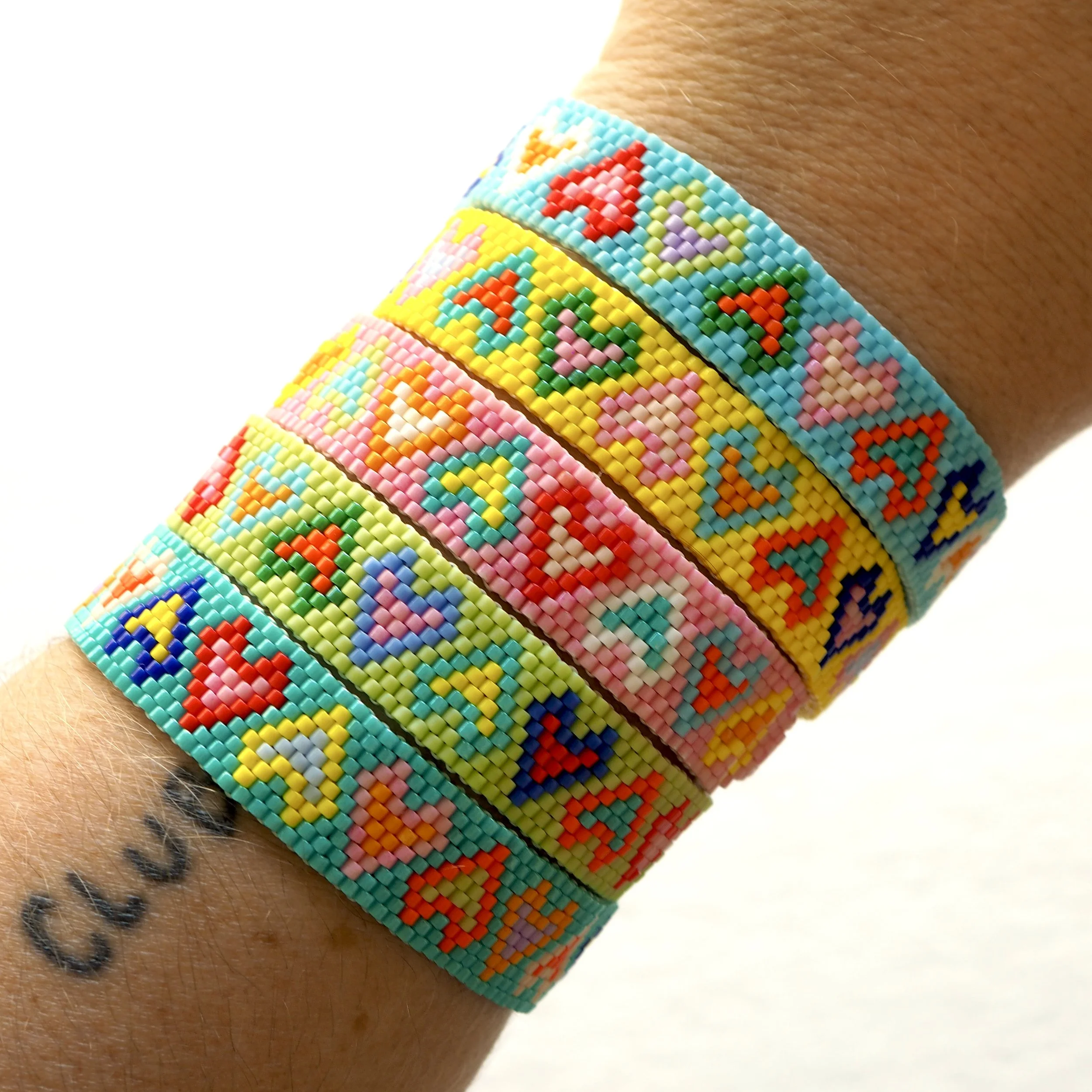 Repeat Heart Stitch Bracelet