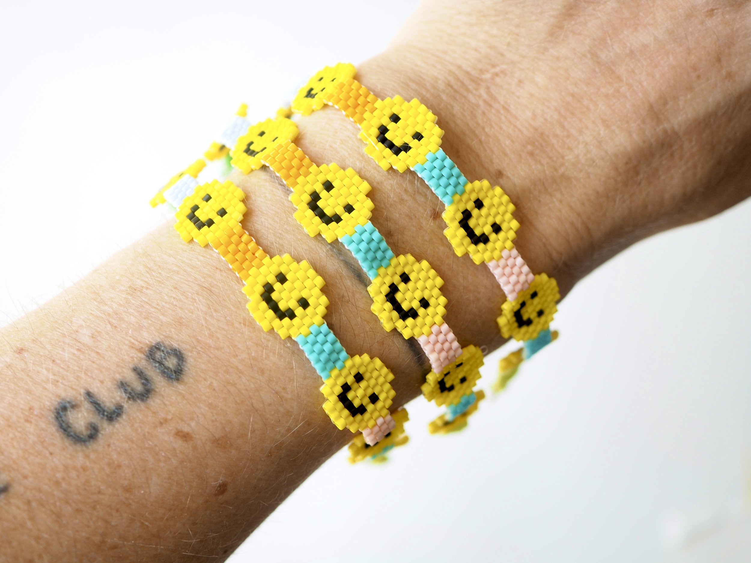 Pop Smiley Stitch Bracelet