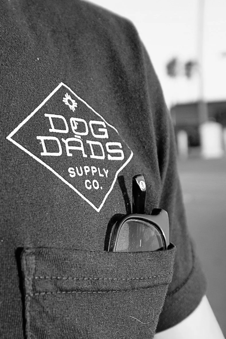 dogdads-tee-pocket-cu.jpg
