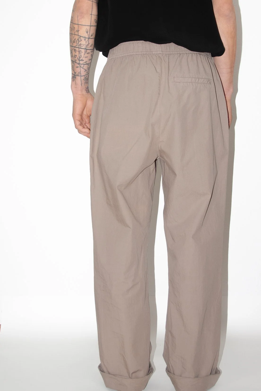 251212_Male_Hose_02_05.jpg