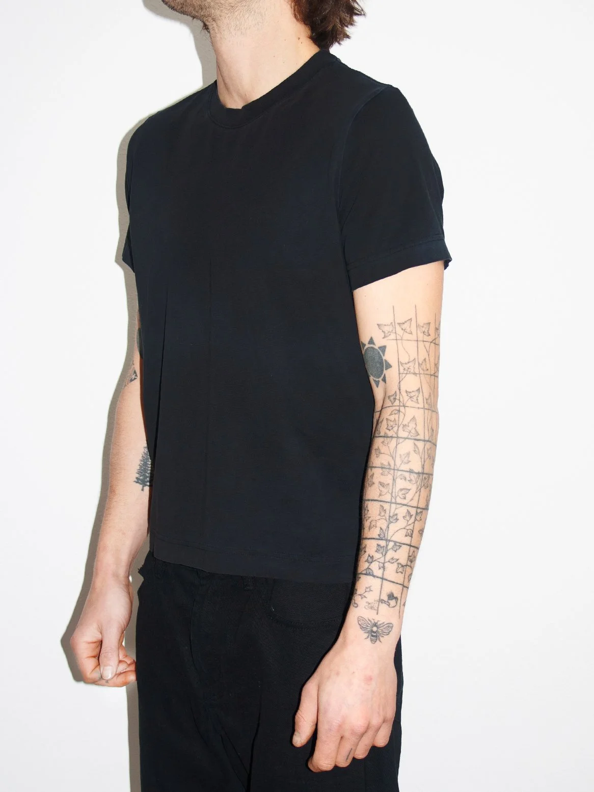 260127_Male_tShirts_01_00_0048_Selektive Farbkorrektur 1.jpg