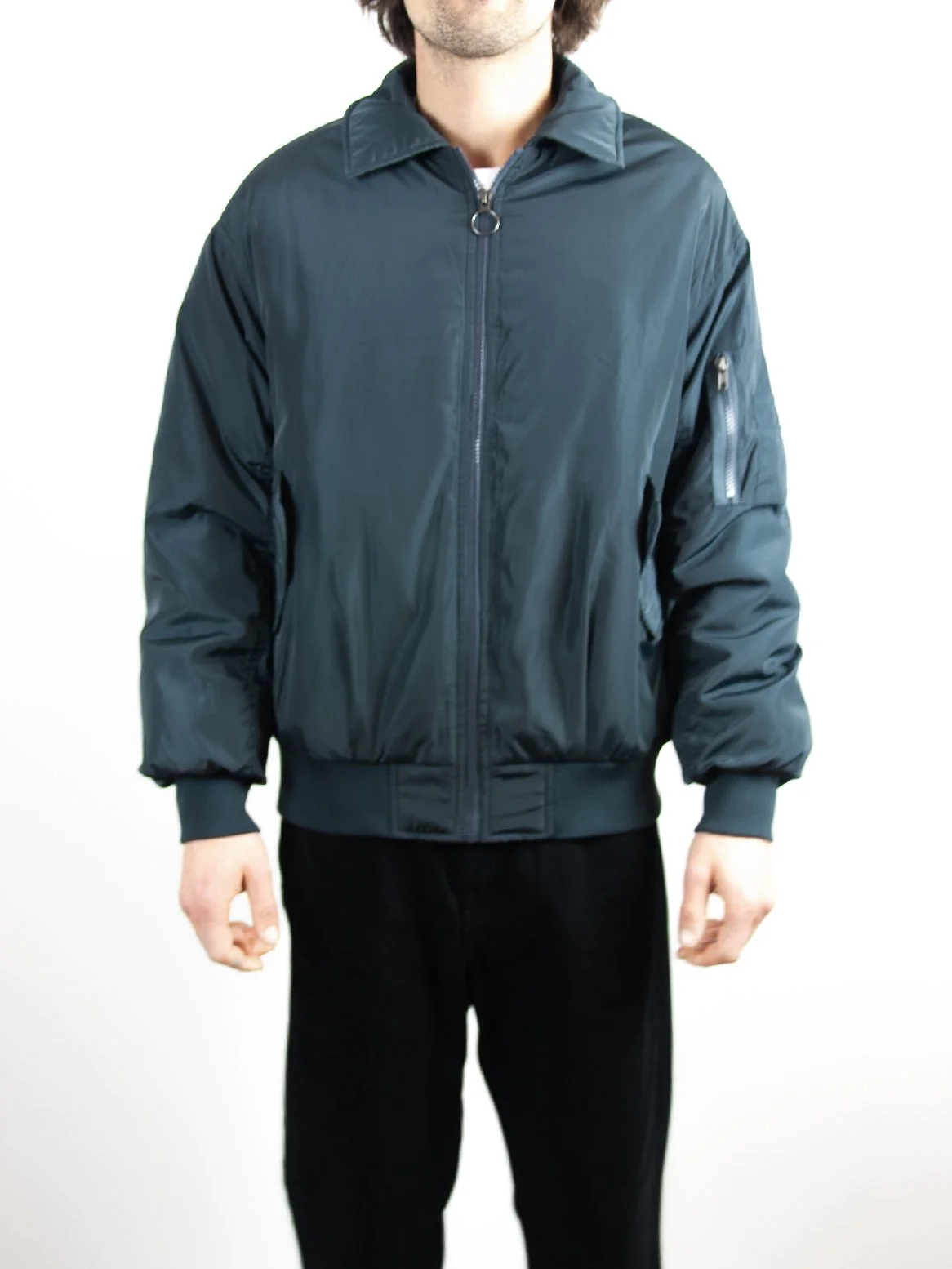 260127_Male_Jacken_01_00_0001_Farbton_Sättigung 1.jpg