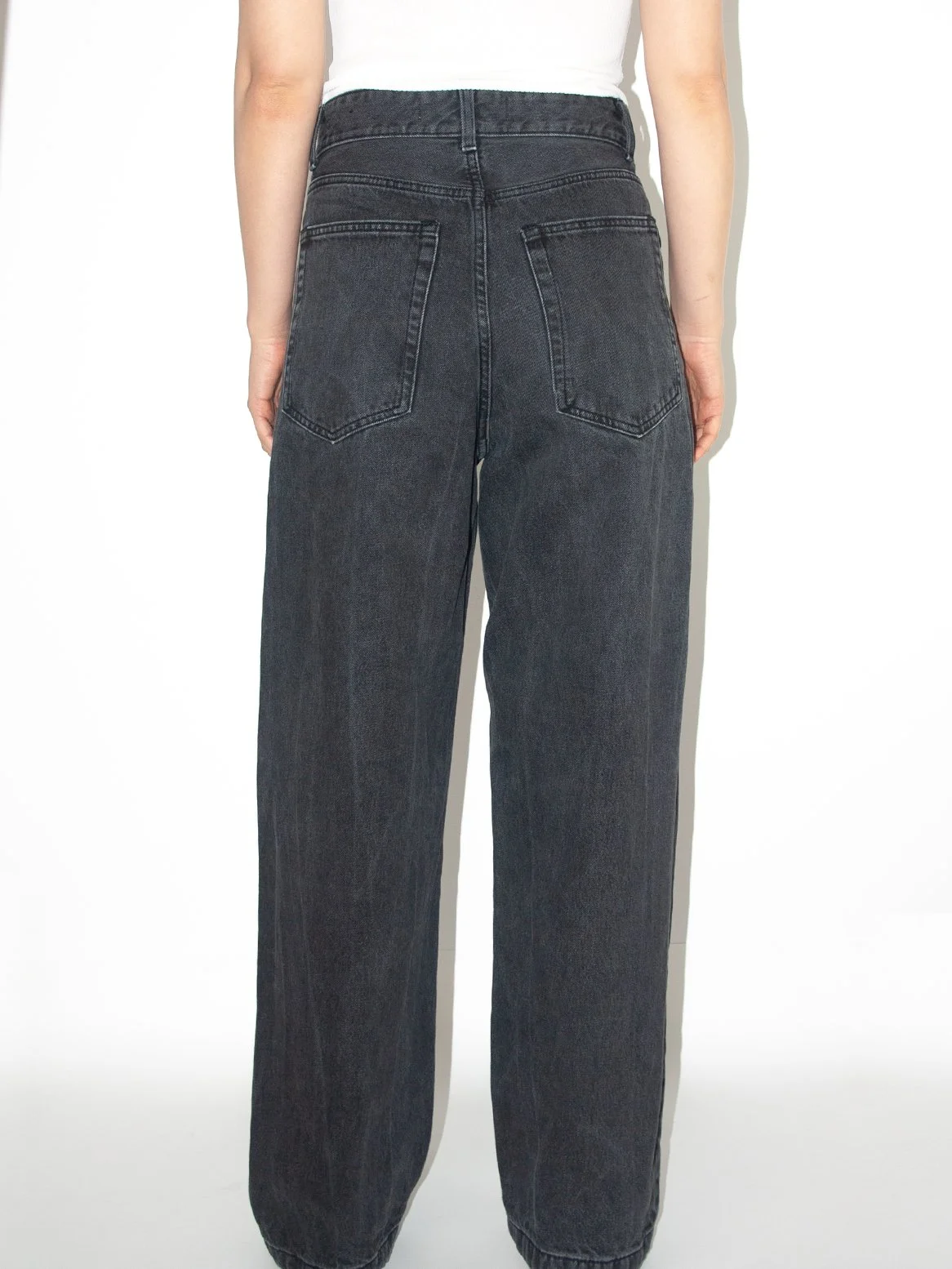 260127_Female_Hosen_01_00_0007_Ebene 5.jpg