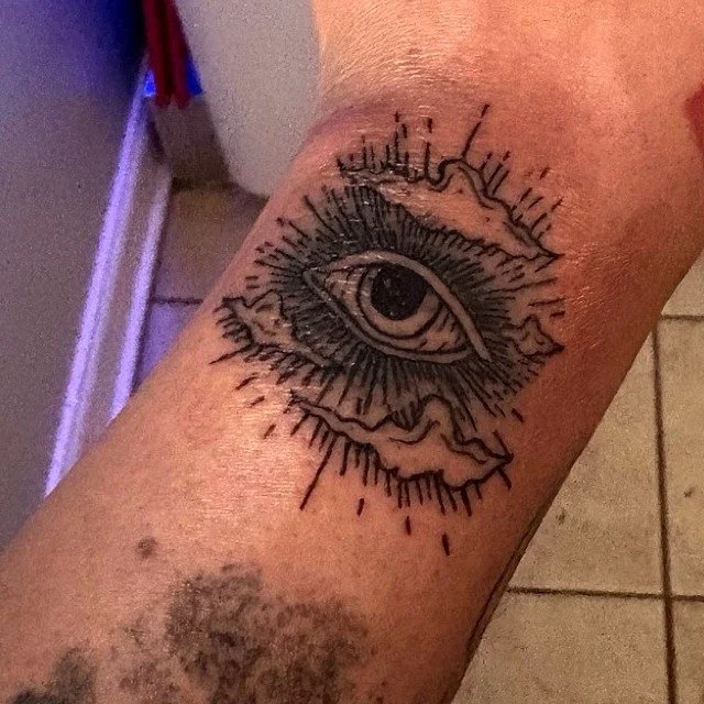 eye-wrist-tattoo.jpg