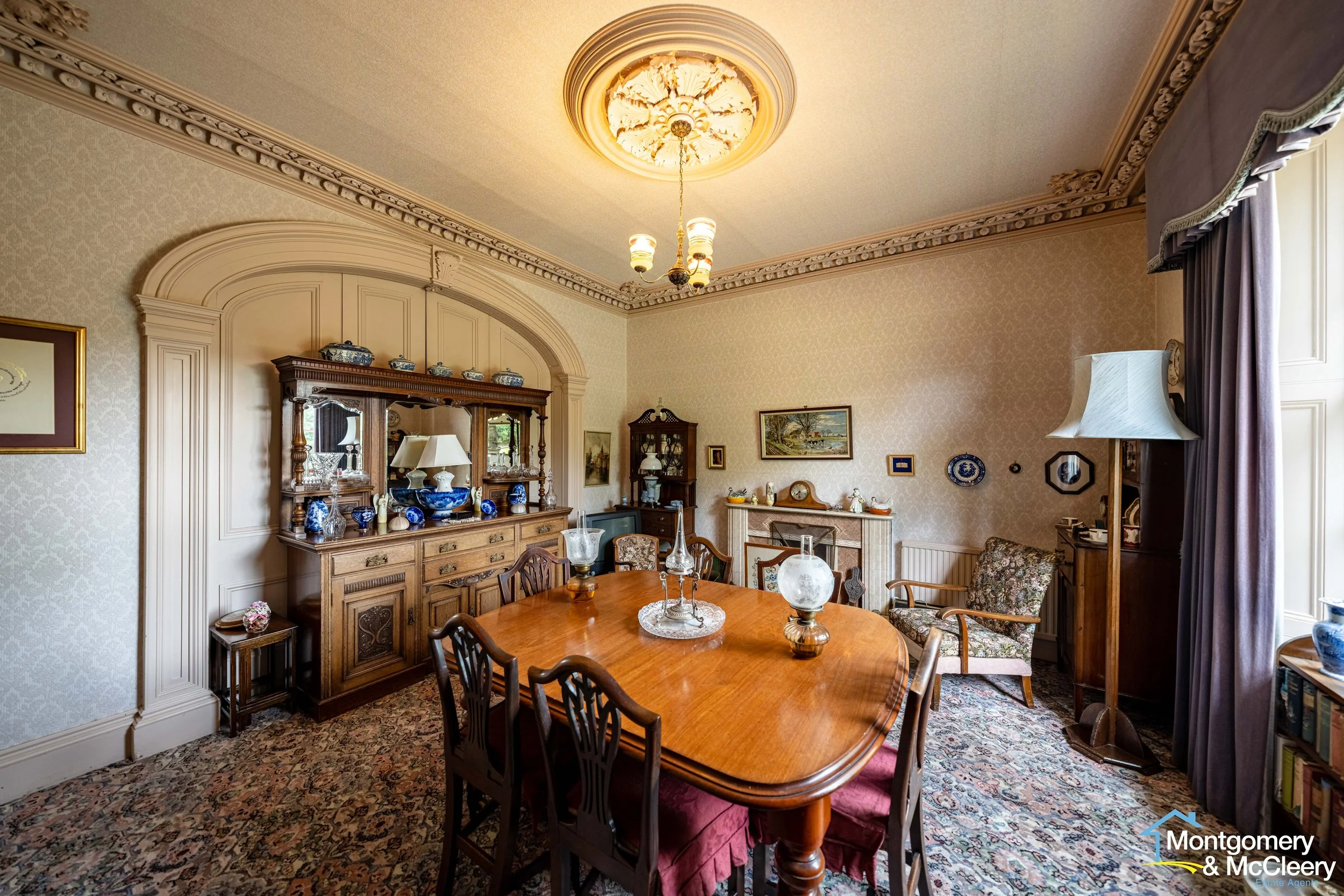 7R505710-HDR.jpg