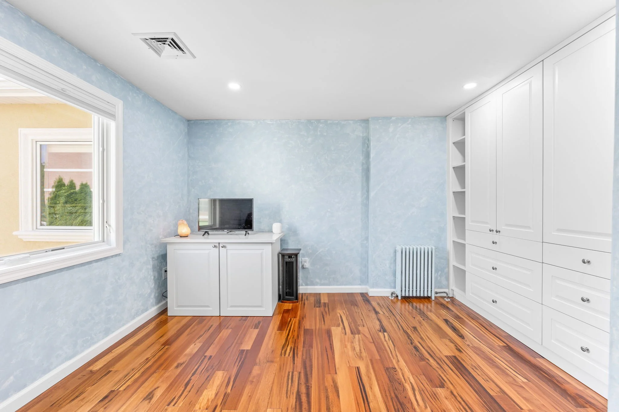 3-web-or-mls-39-jane-st.jpg