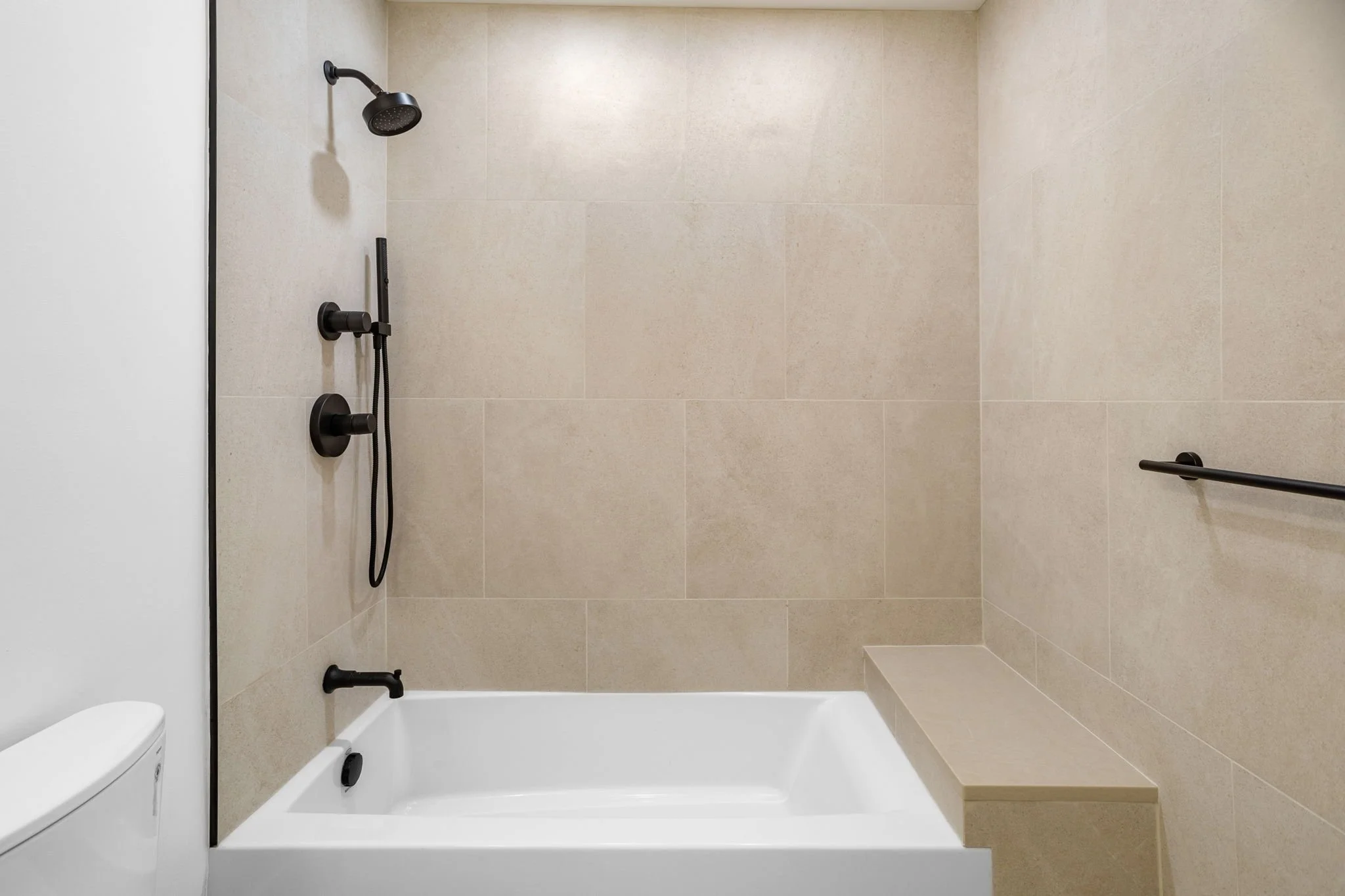 15-web-or-mls-36-north-ct.jpg