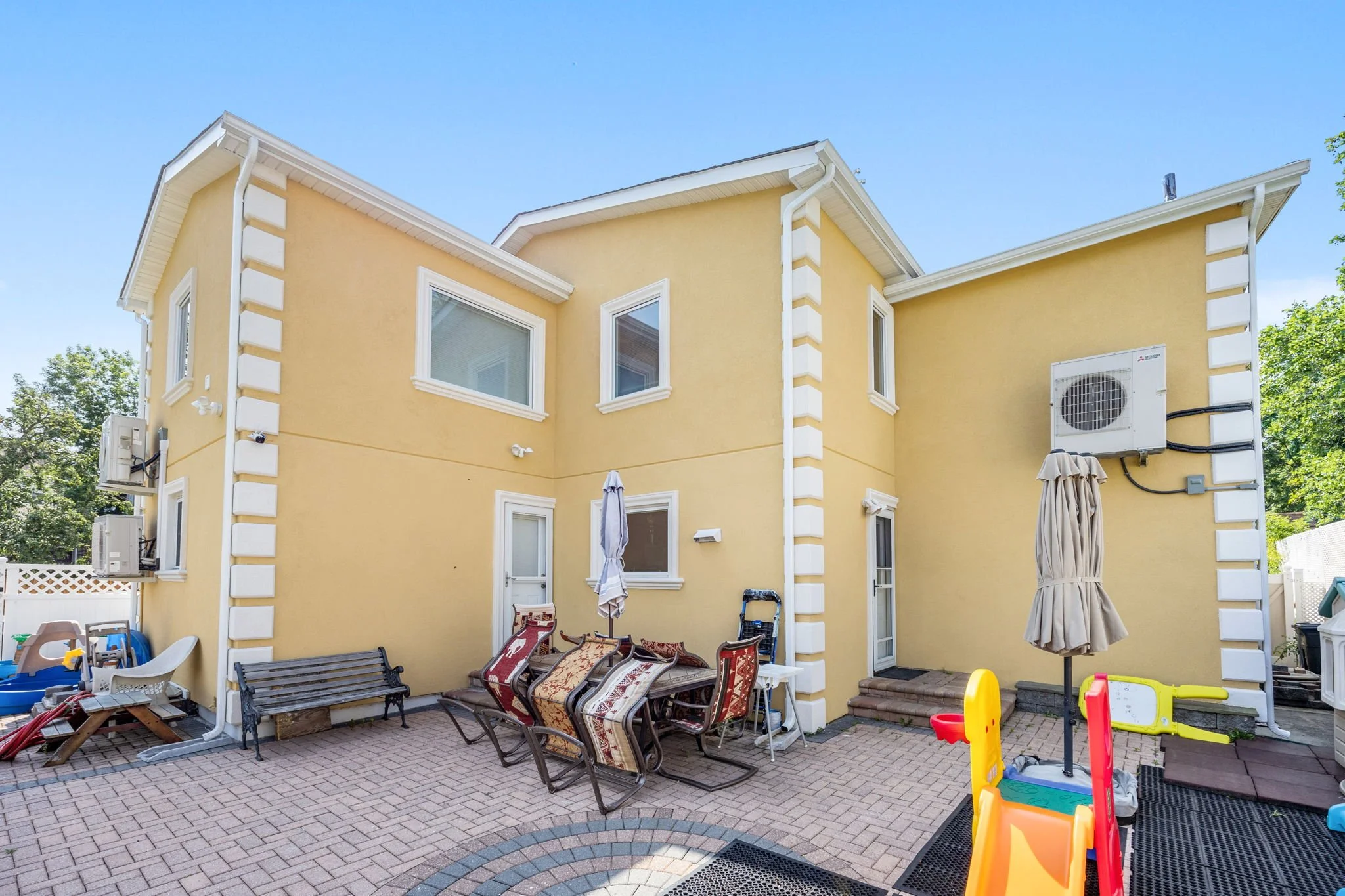 21-web-or-mls-39-jane-st.jpg