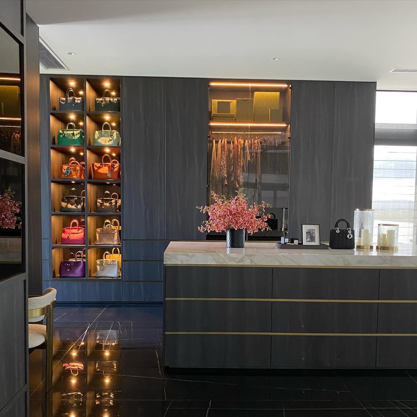Open up the door&hellip;. to your dream custom wardrobe from our Knightsbridge project! 

#wardrobe #closet #customcloset #birkin #hermes #interiordesign #luxury #luxuryliving #luxurydesign #mansion #home #decor #designstyle #dior