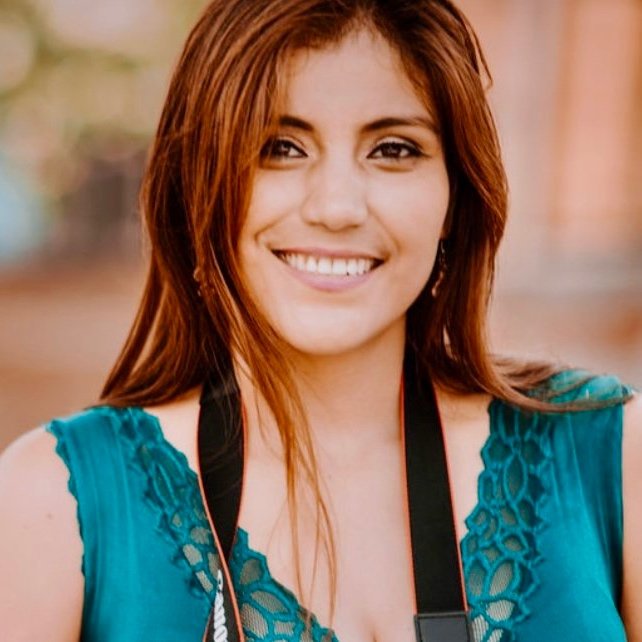 ANA BAÑUELOS