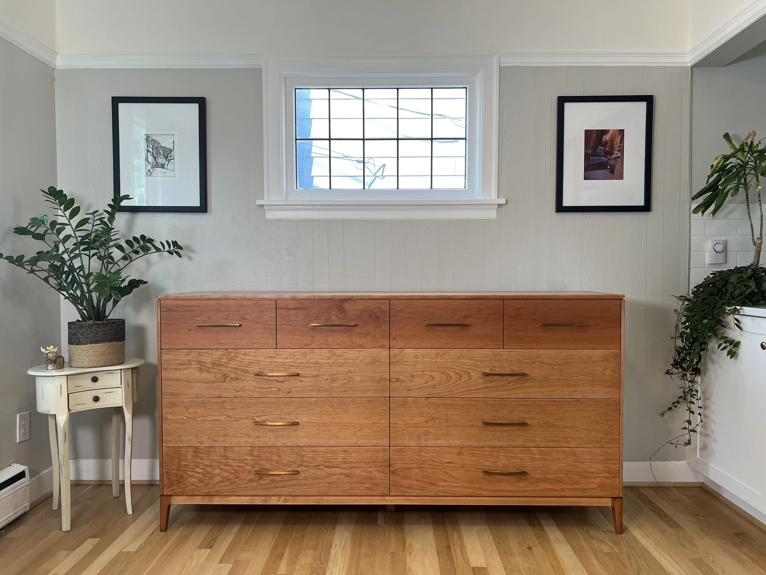The Ballard Dresser