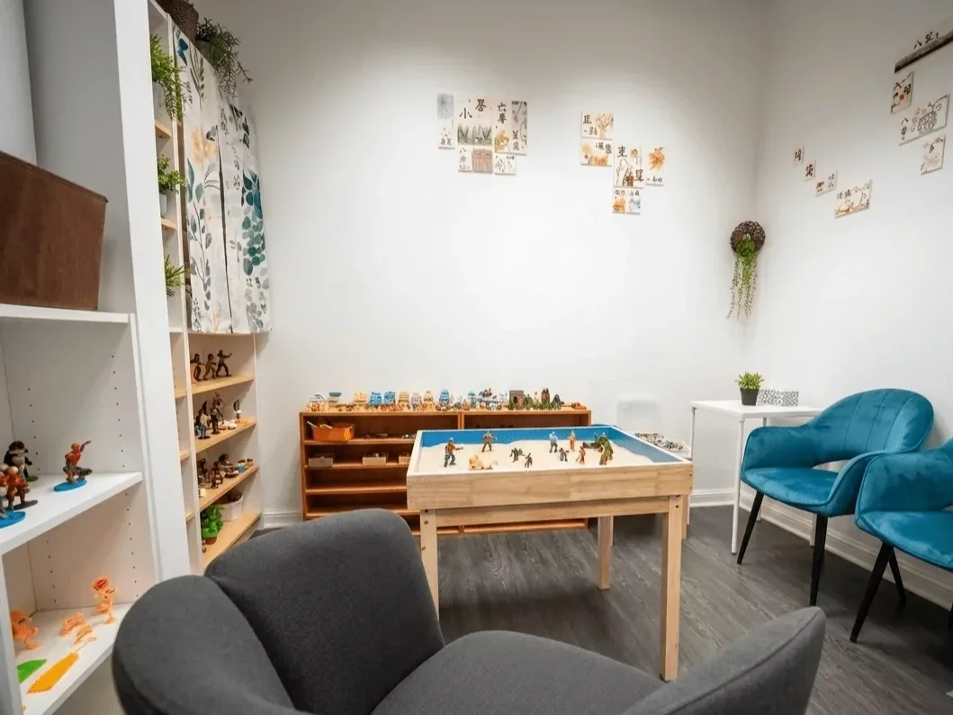 Healing Notes Therapy Clinical Room