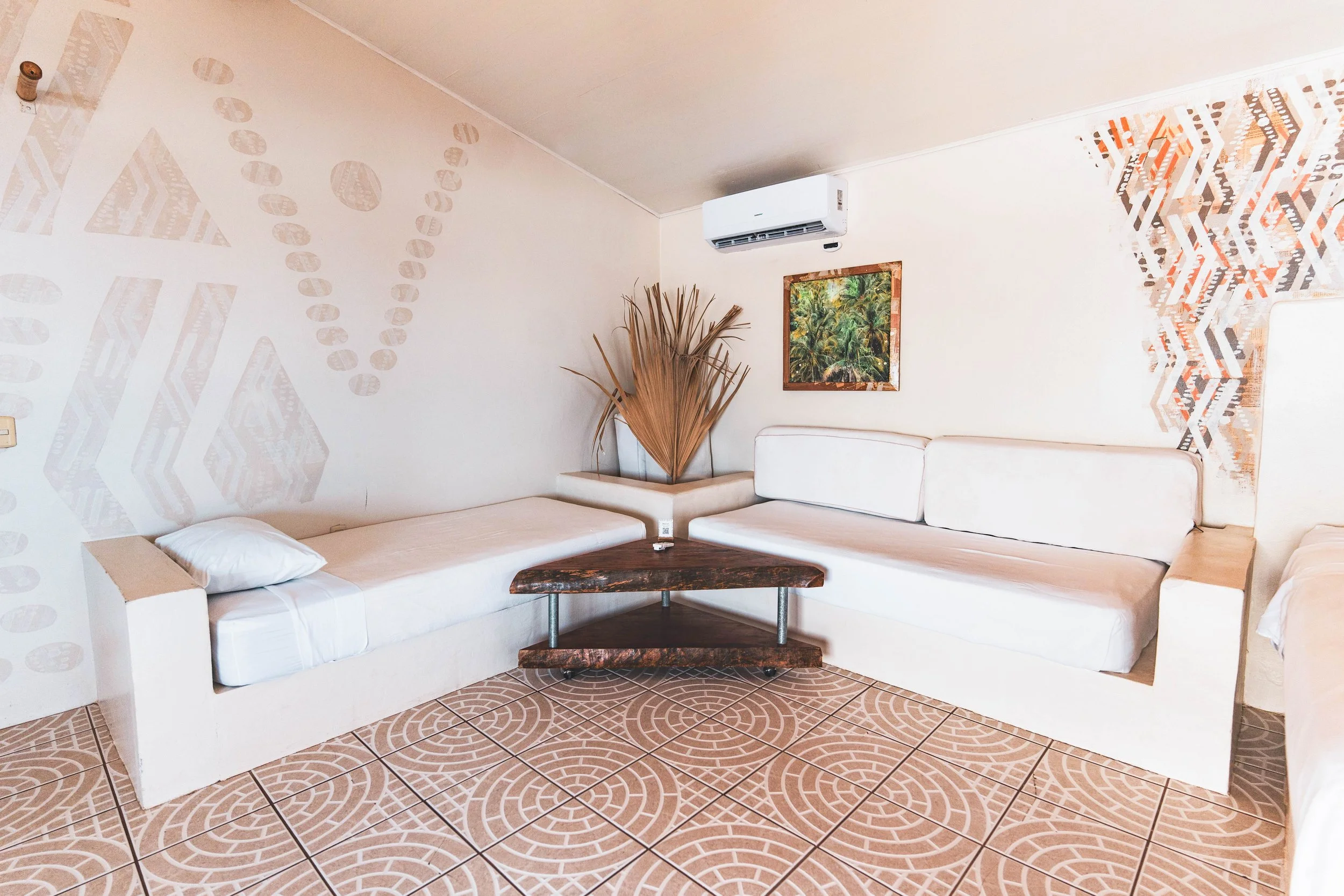 Copy of Copy of DSC08517-BungalowRooms.jpg