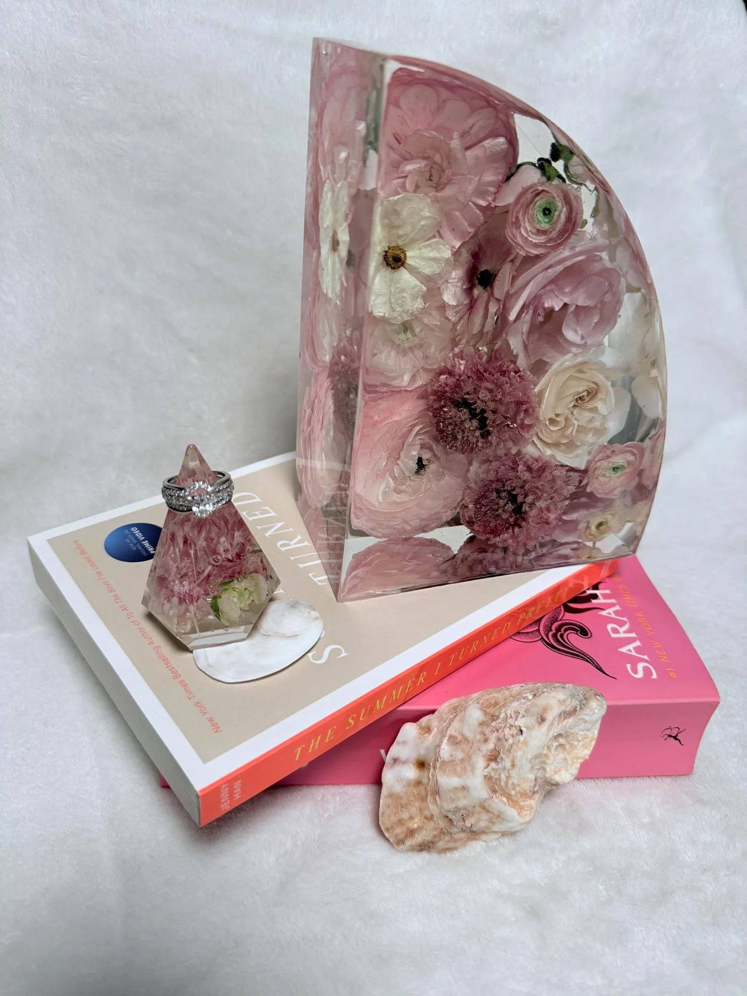 Shown: Bookend & Ring Display