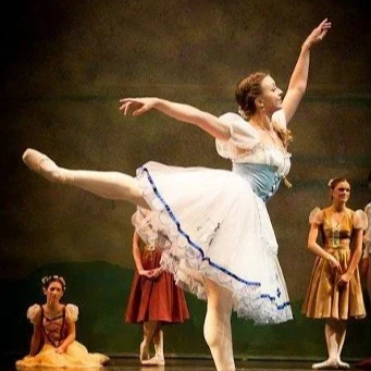 Master Class with Madeline Harvey