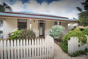 coonawarra cottages .jpg