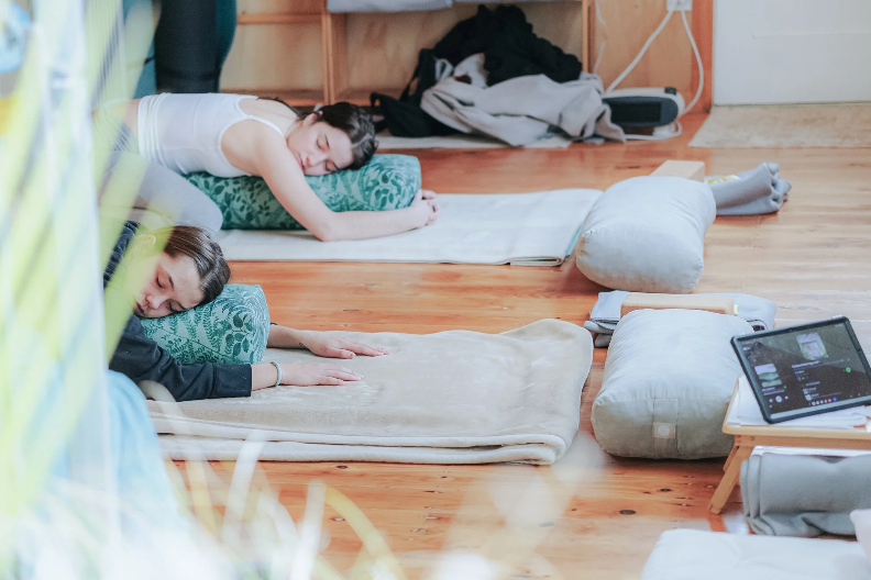 Slow Flow - Yoga for all