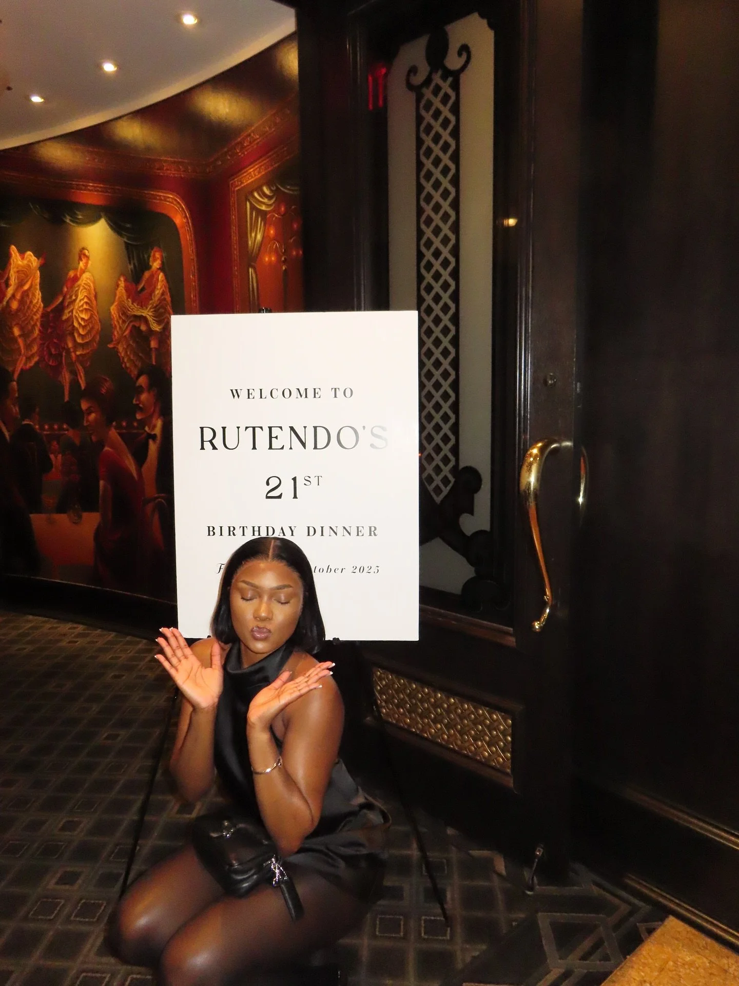 A dinner done with elegance and class🖤 

Every aspect of Rutendo&rsquo;s birthday screamed quiet luxury&hellip; from the beautiful welcome sign down to the table settings and even the location. 

Here&rsquo;s a look at the welcome sign Rutendo has a