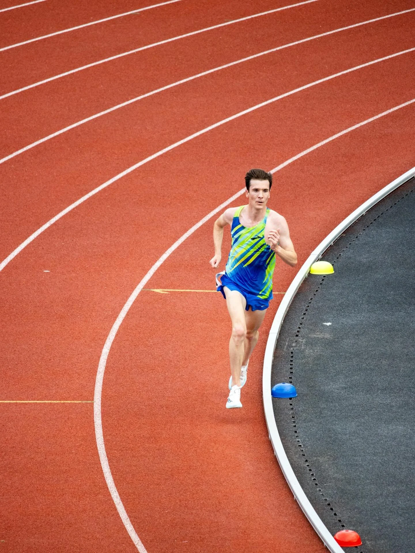 Auckland City Athletics Club - Race Night 19th Nov
Great fun to watch and photograph Toby Gualter as he attempted to break the 1 hour track run record as well as all the other talented athletes 

Shot on the stellar @canonanz 90D with various EF cano