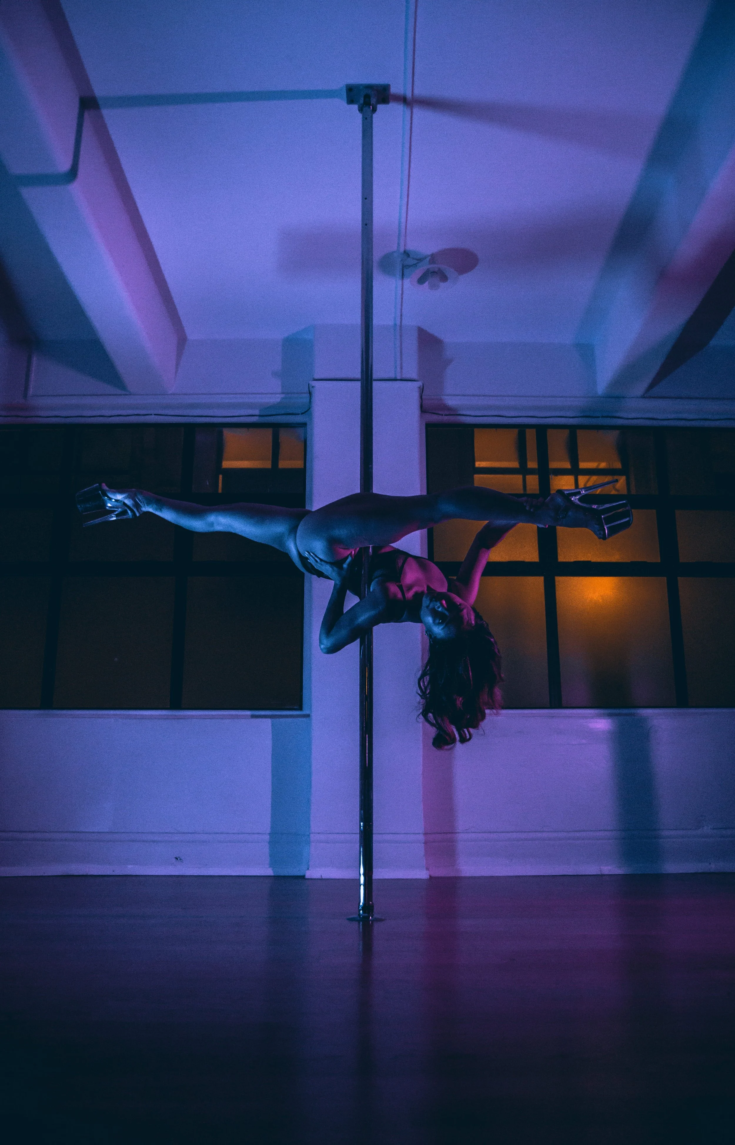 StudentPoleShoot-126 (1).jpg