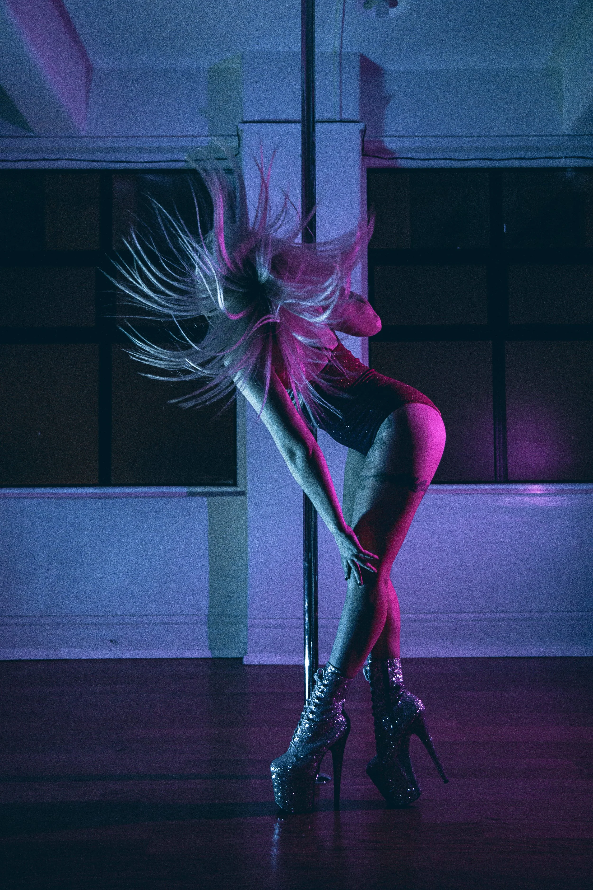 StudentPoleShoot-16 (1).jpg