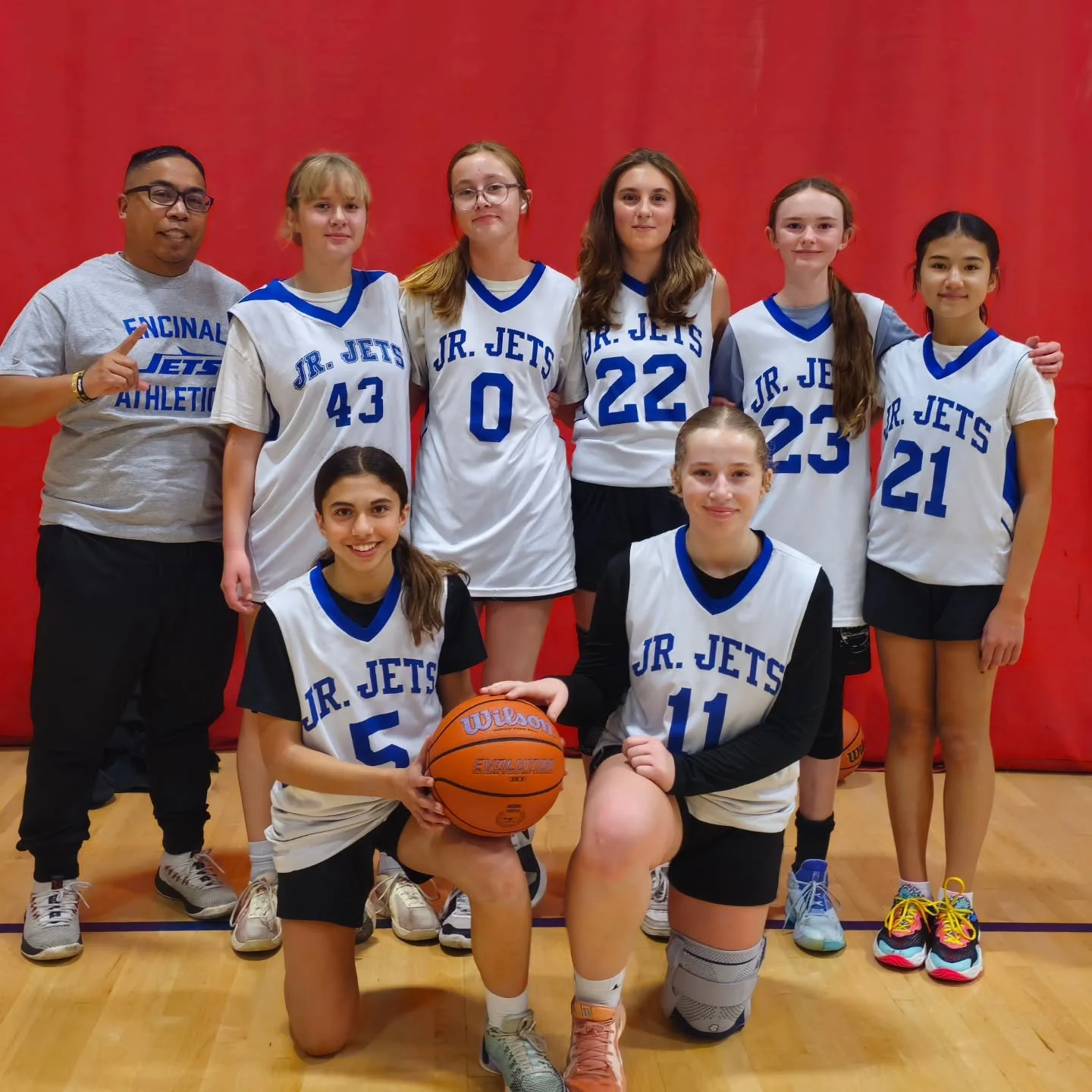 2025-2026 Encinal Jr Jets Girls D1 team 🥰

Did not think for a moment that I would be coaching for Encinals Jr High team. But I'm so happy that I got the opportunity. Looking back, I have no regrets and wouldn't change a single thing.

I'm thankful 