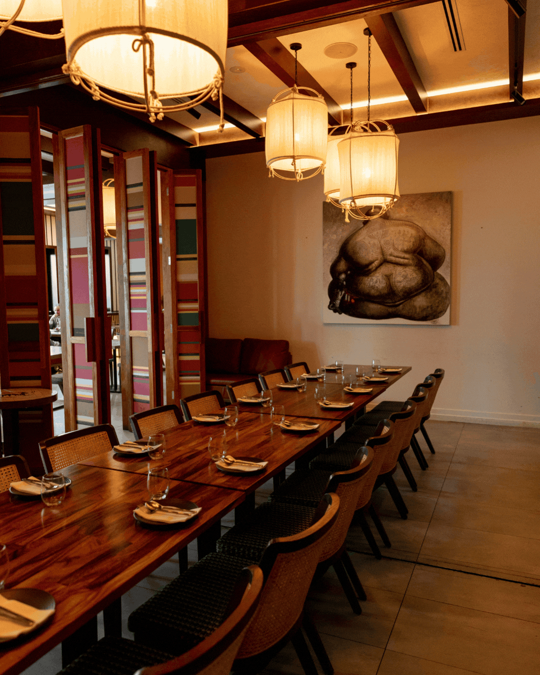 gif of two private dining rooms at jumbo thai brisbane