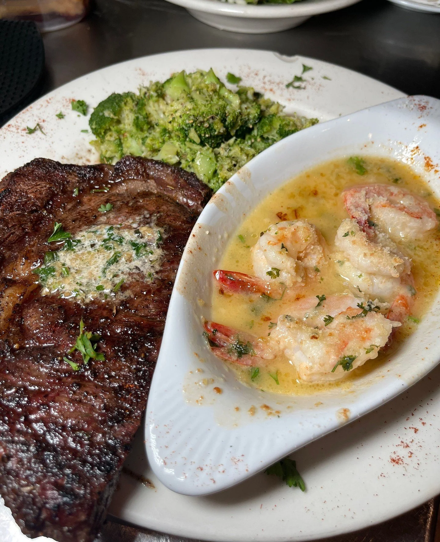 If it&rsquo;s Wednesday and you&rsquo;re not at Steak Night, then wyd?? Stop wondering what's for dinner and come get your grub on here with us! ⁠
⁠
Angus choice steak, your pick of premium sides, caesar salad, bread pudding, glass of wine&mdash;all 